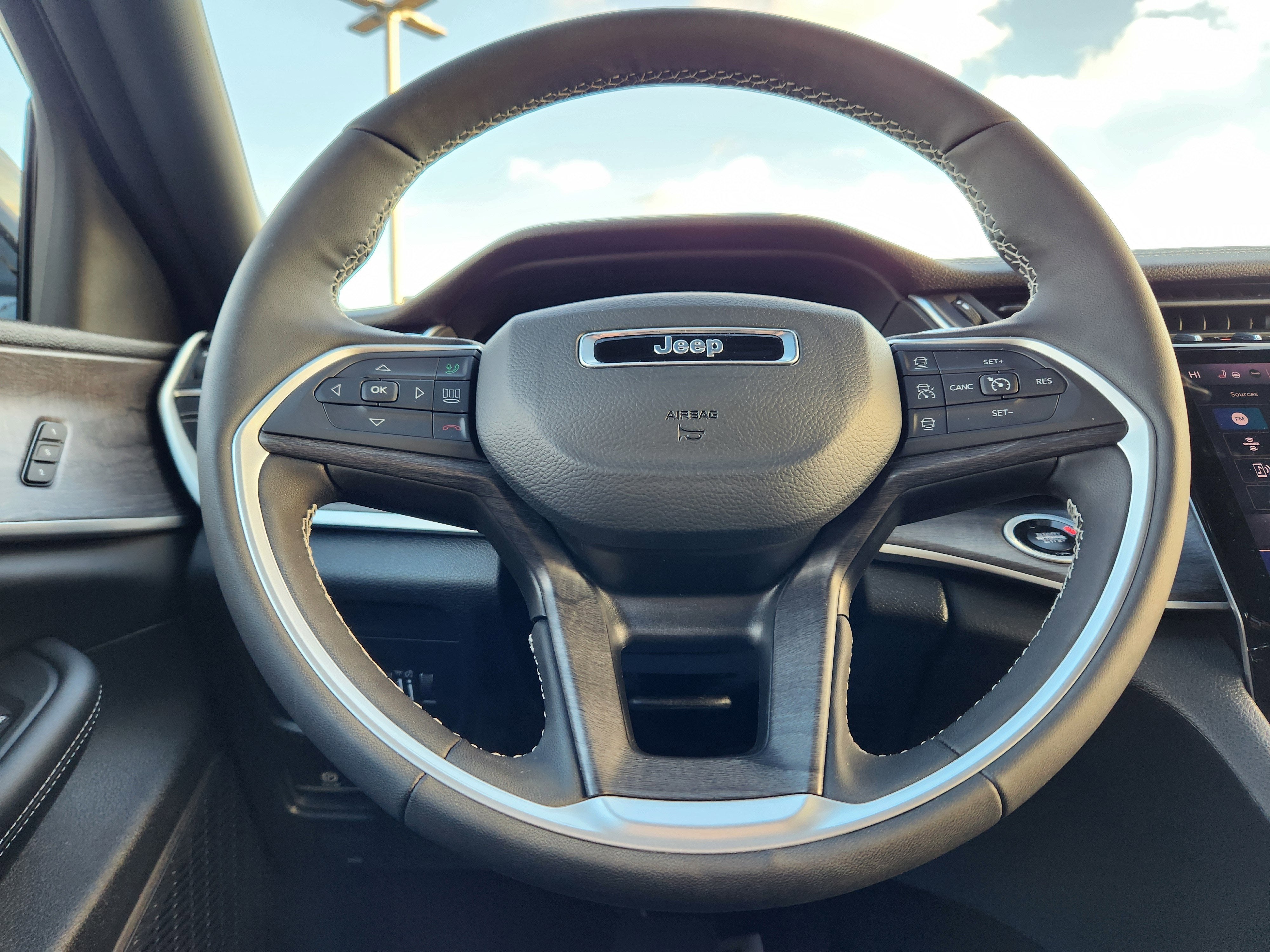 2025 Jeep Grand Cherokee L Limited 4x4