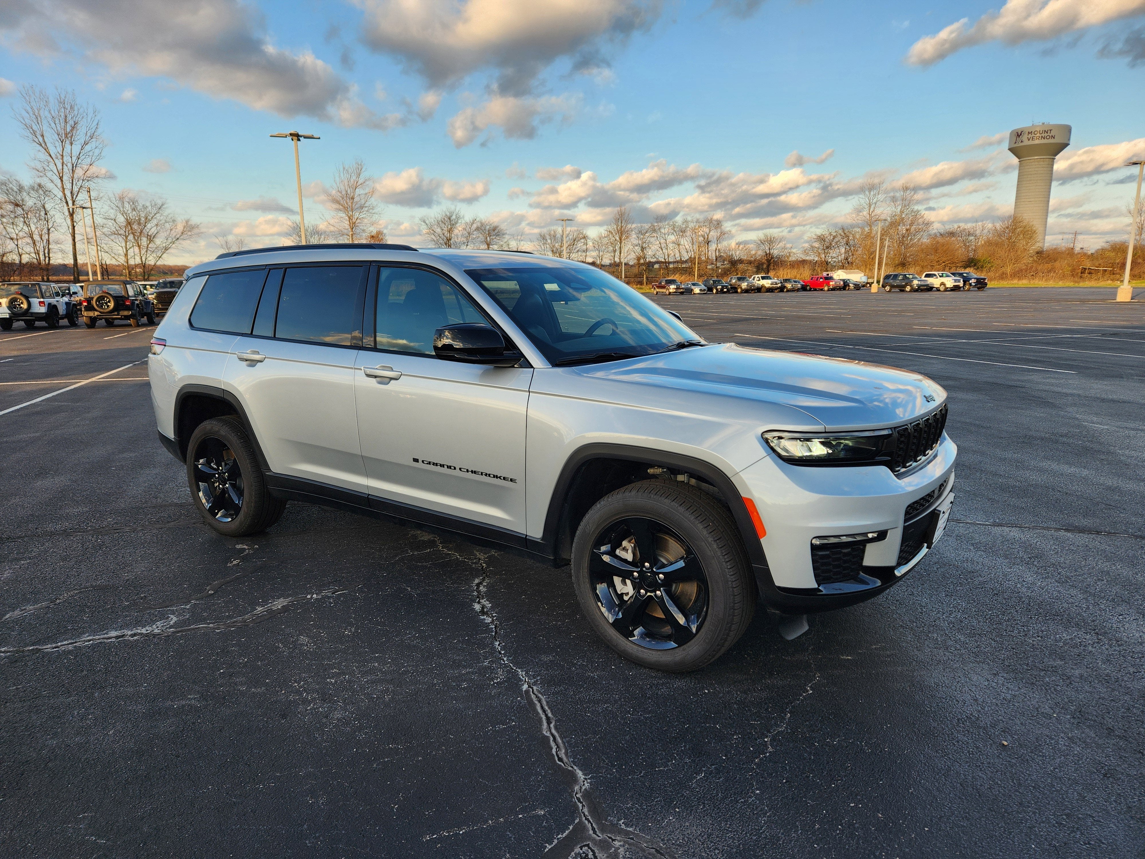2025 Jeep Grand Cherokee L Limited 4x4