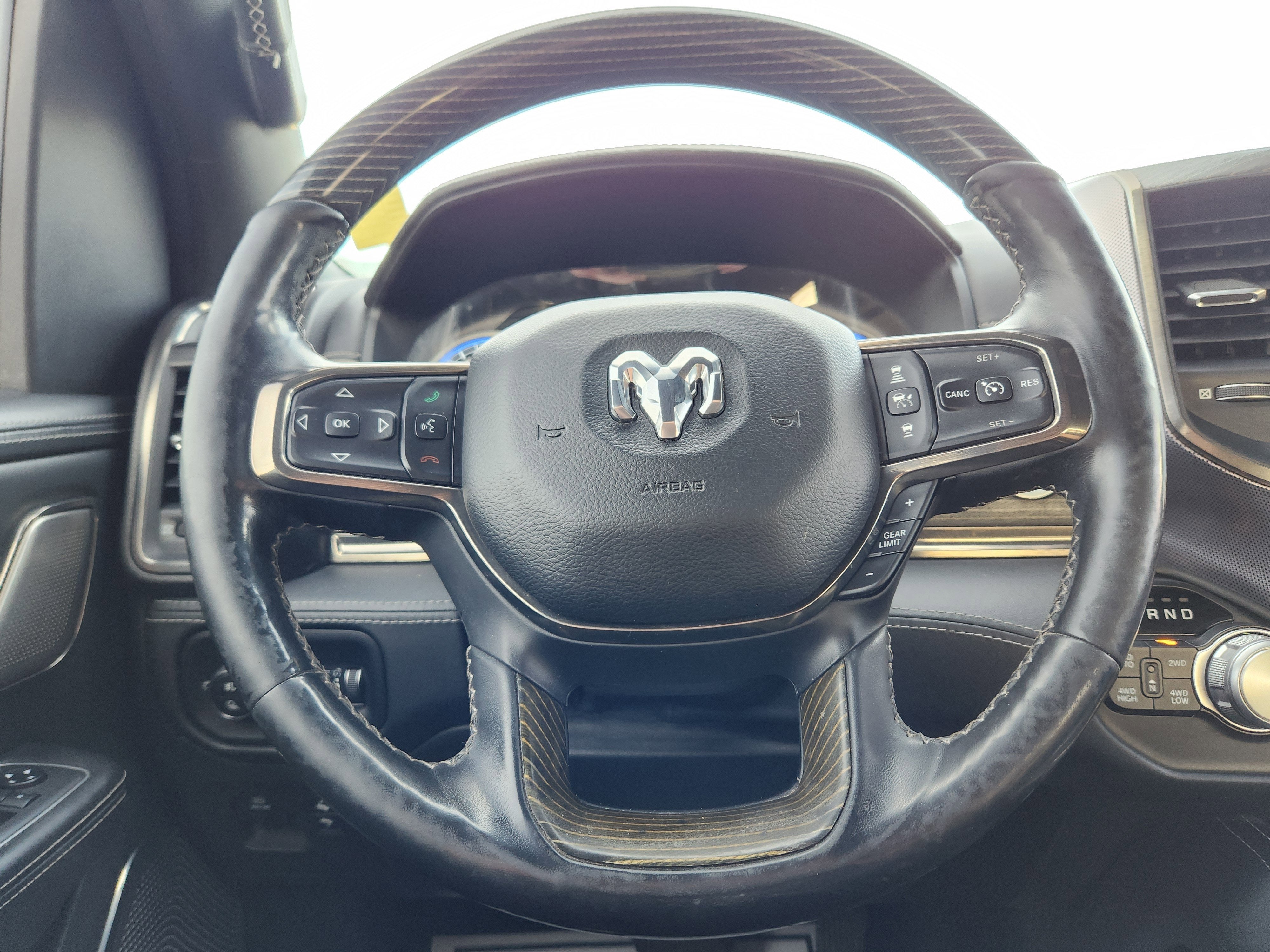 2019 RAM 1500 Limited Crew Cab 4x4 5'7" Box