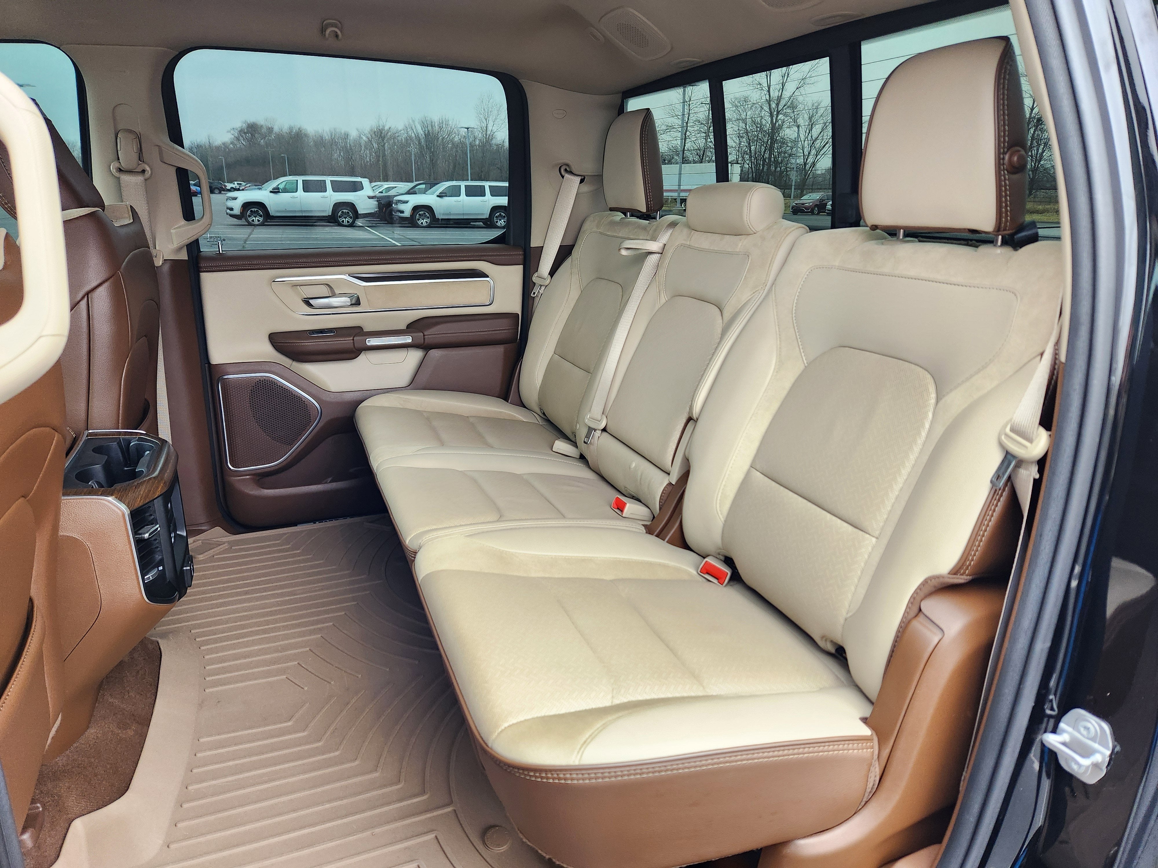 2021 RAM 1500 Laramie Crew Cab 4x4 5'7" Box