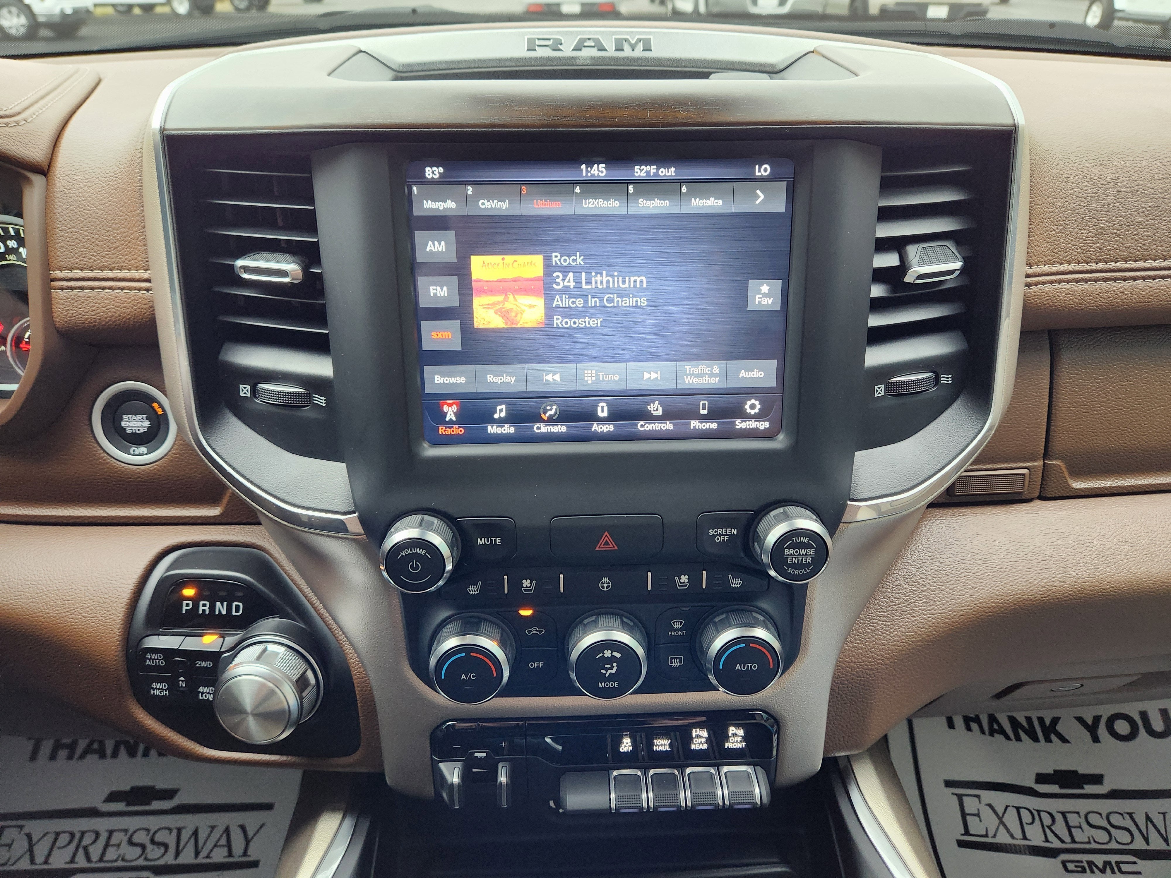 2021 RAM 1500 Laramie Crew Cab 4x4 5'7" Box