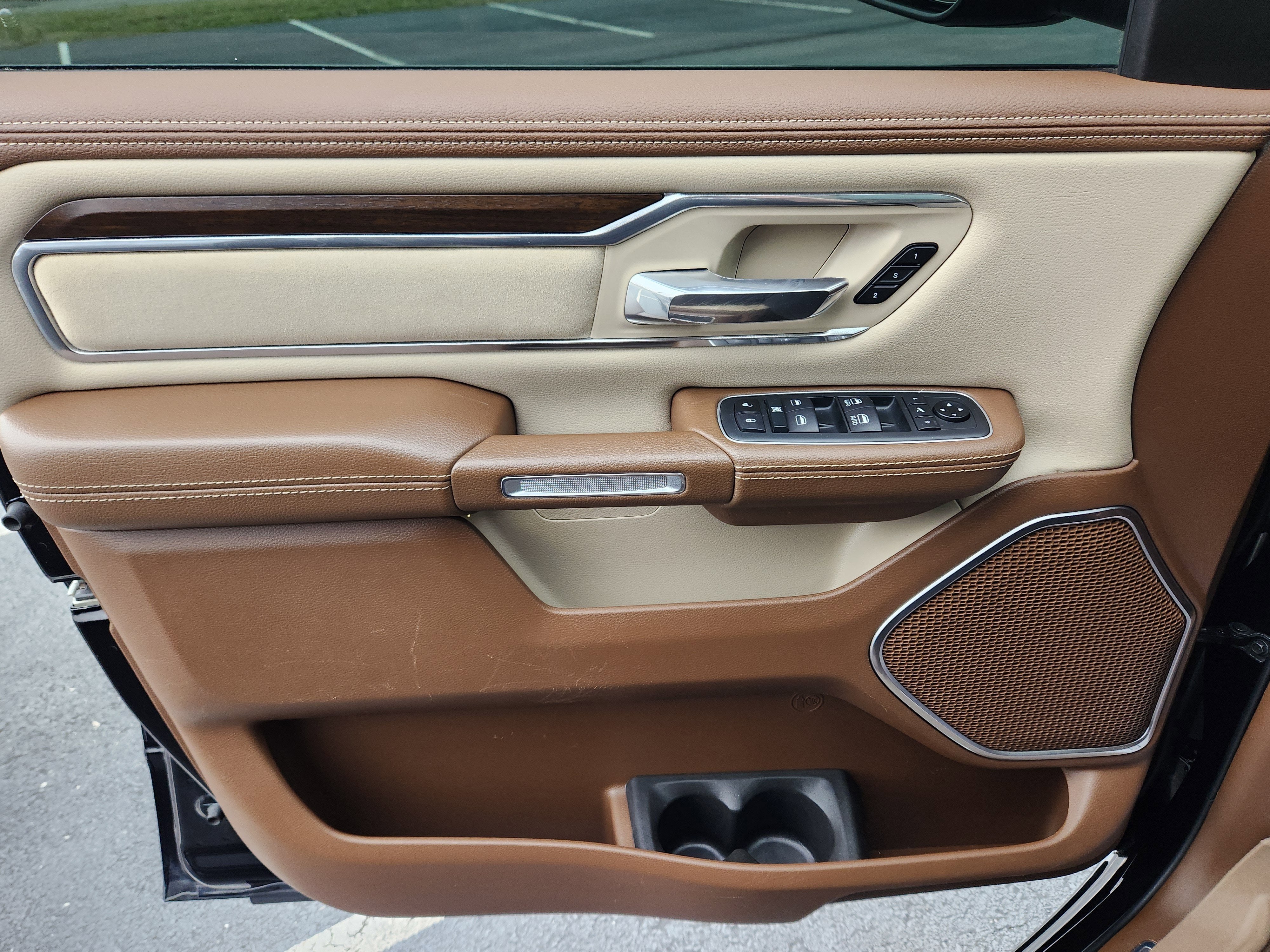 2021 RAM 1500 Laramie Crew Cab 4x4 5'7" Box