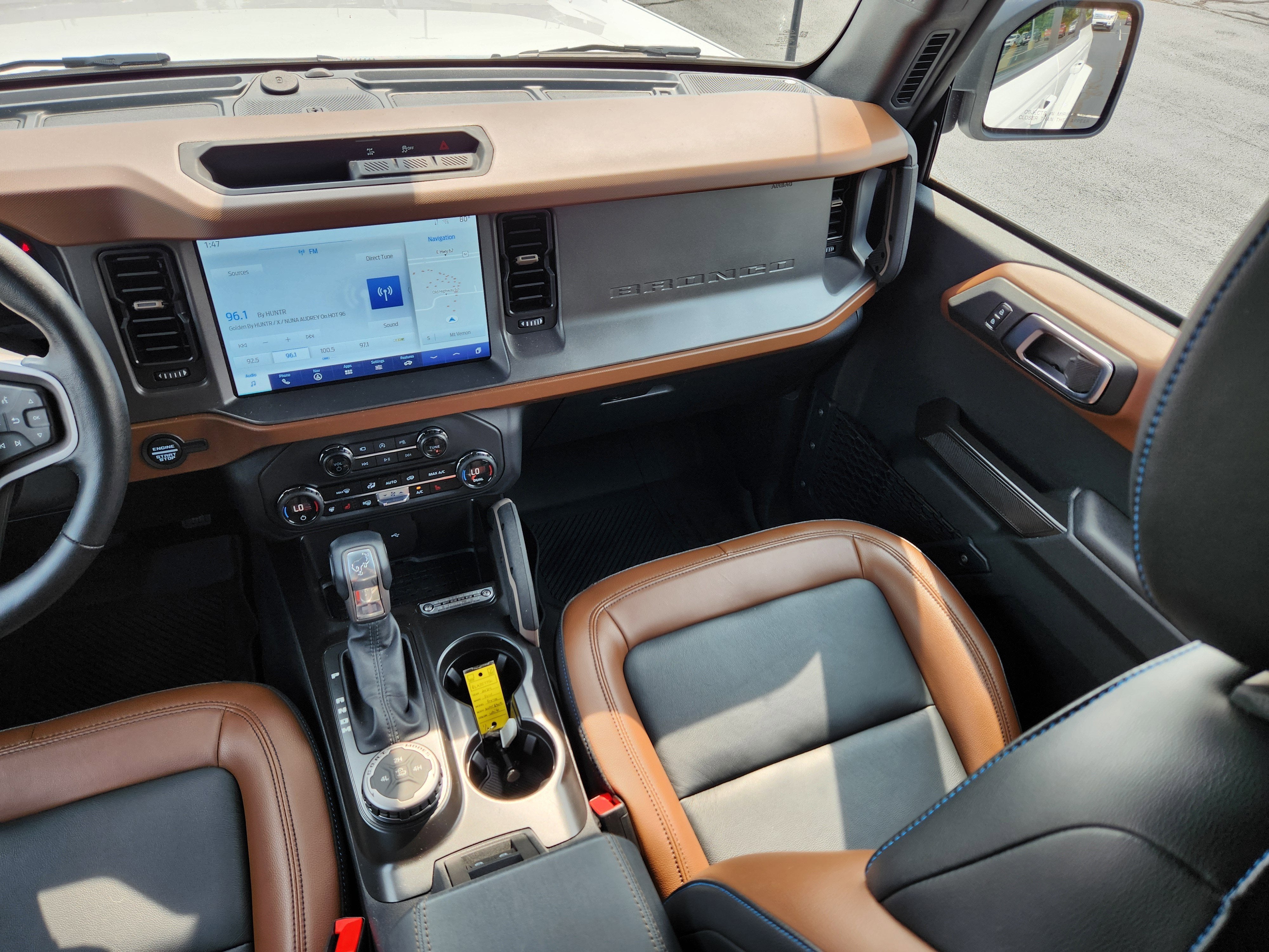 2024 Ford Bronco Outer Banks