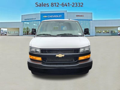 2023 Chevrolet Express Passenger 3500 1LS