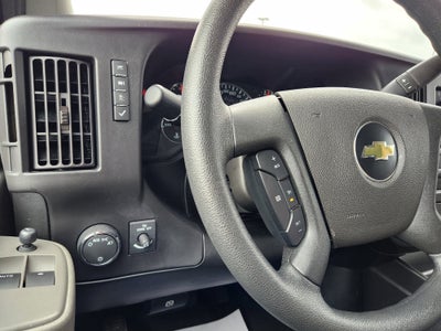 2023 Chevrolet Express Passenger 3500 1LS