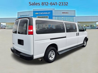 2023 Chevrolet Express Passenger 3500 1LS