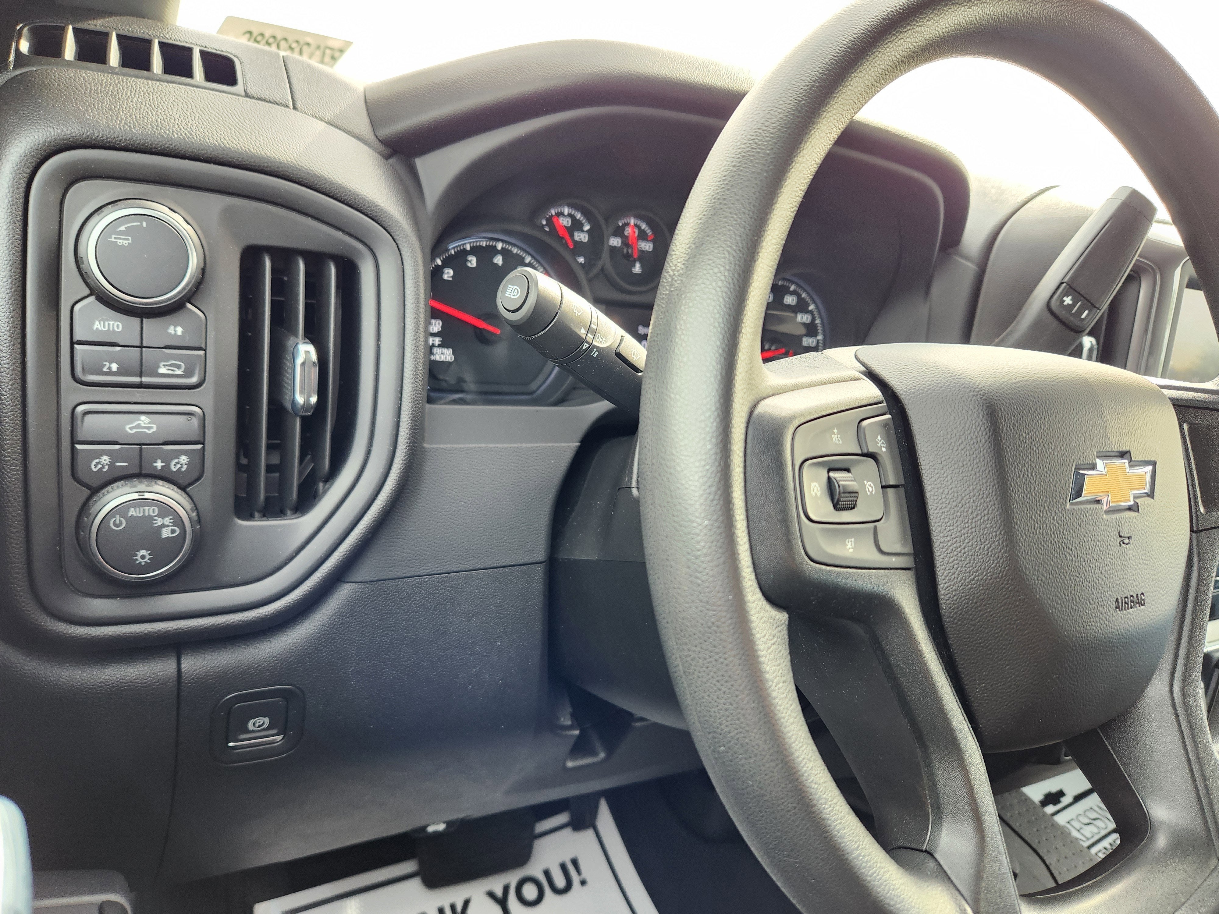 2024 Chevrolet Silverado 1500 Custom