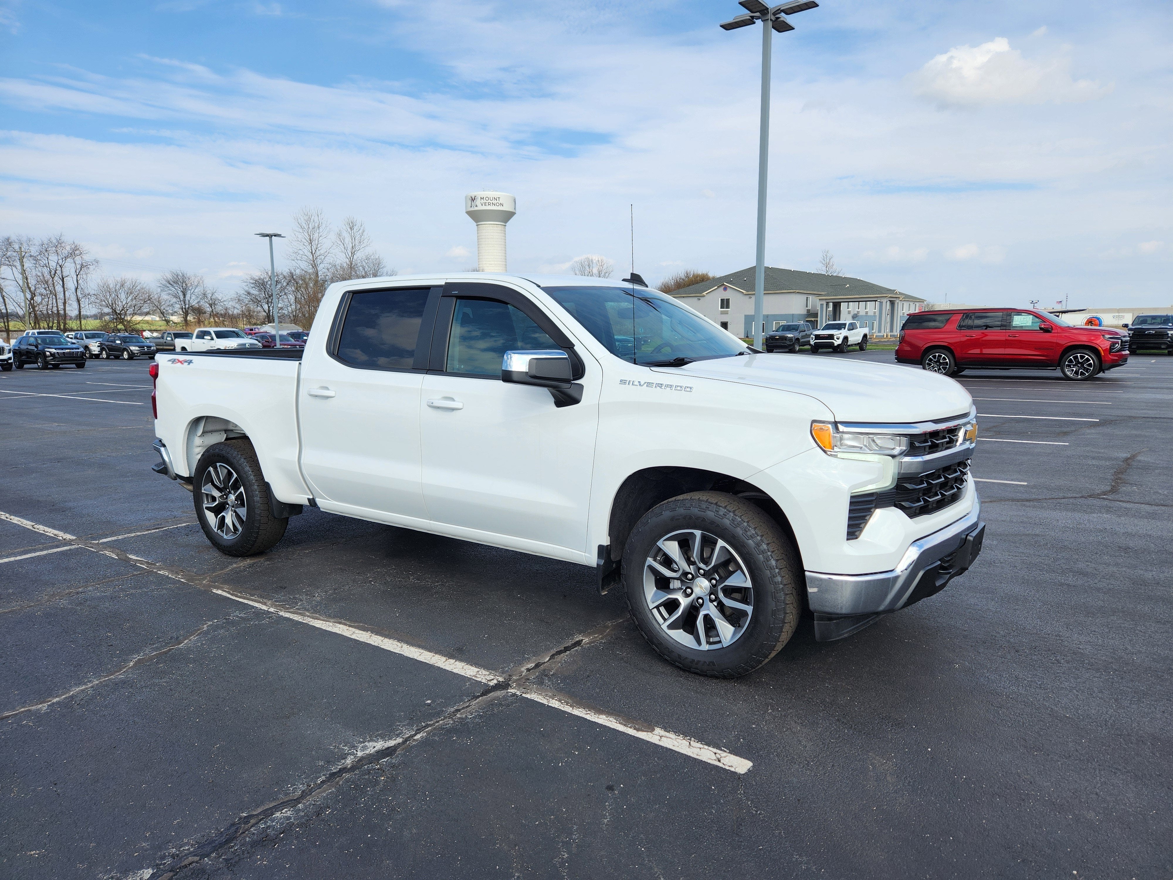 2024 Chevrolet Silverado 1500 LT (2FL)
