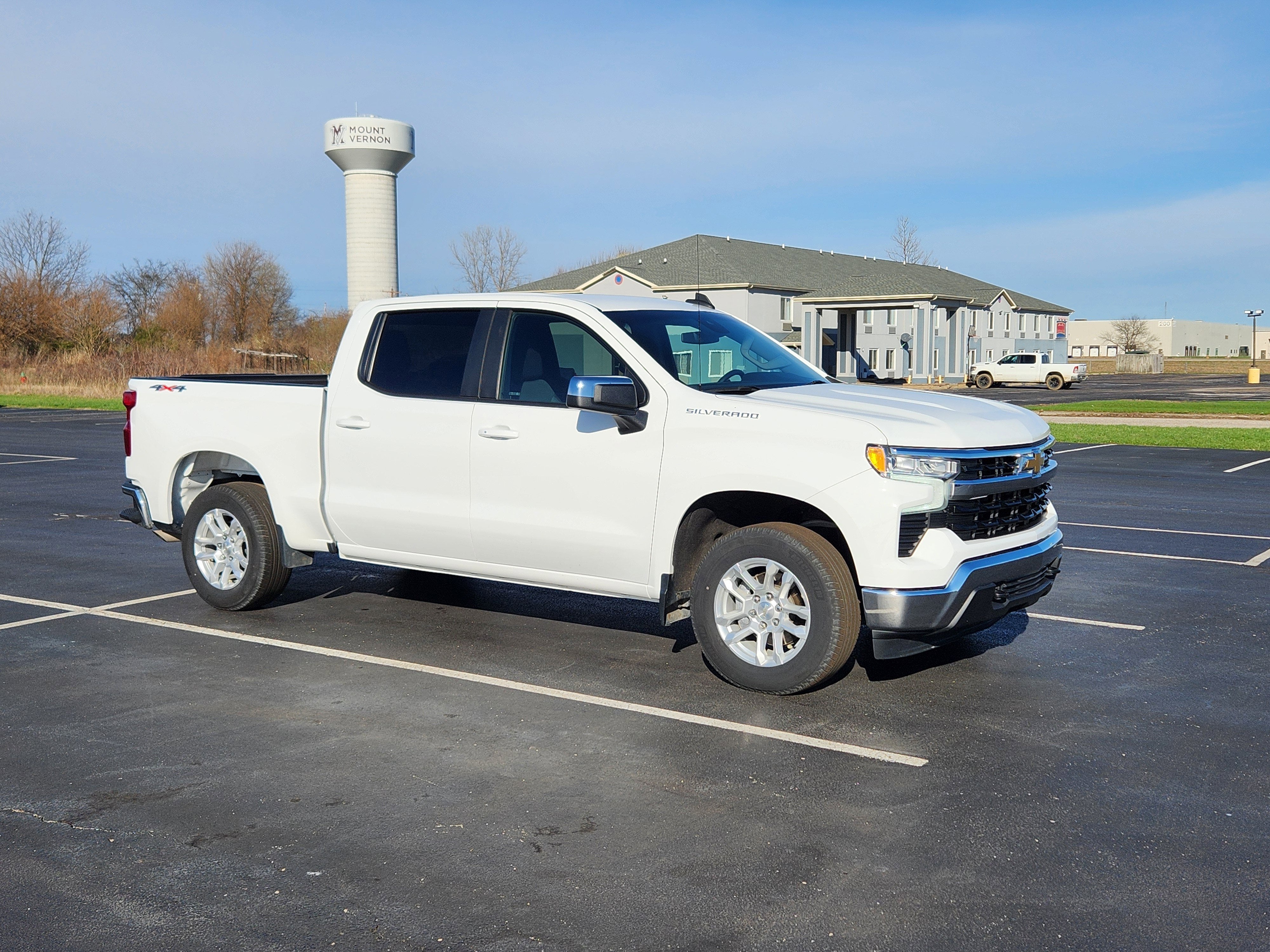 2023 Chevrolet Silverado 1500 LT (2FL)