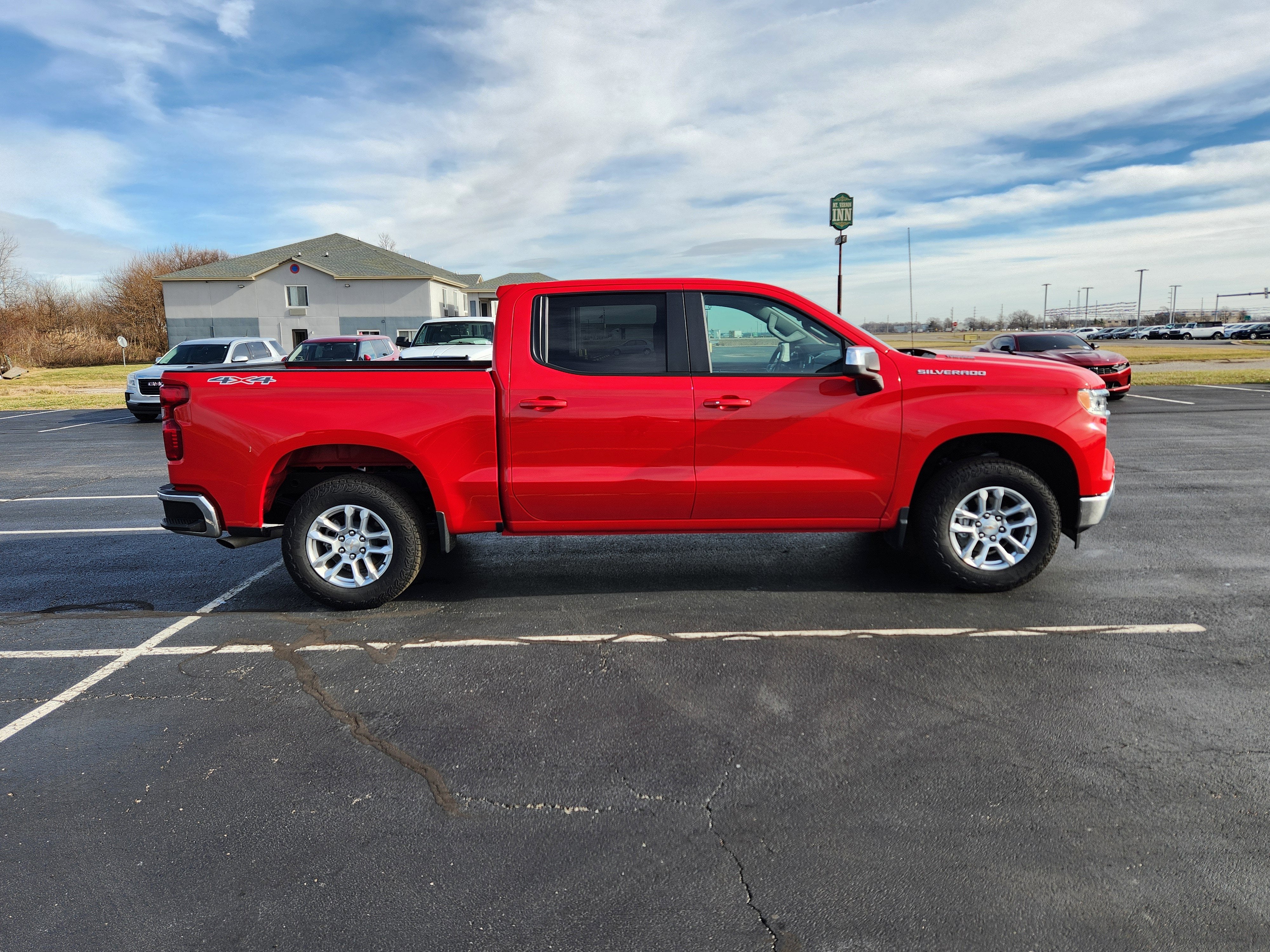 2025 Chevrolet Silverado 1500 LT