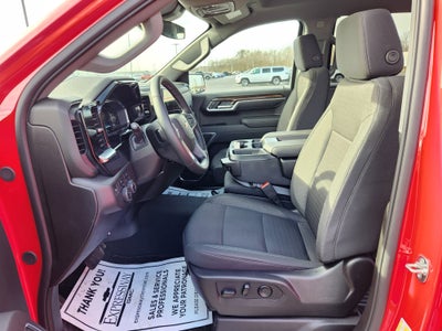 2025 Chevrolet Silverado 1500 LT