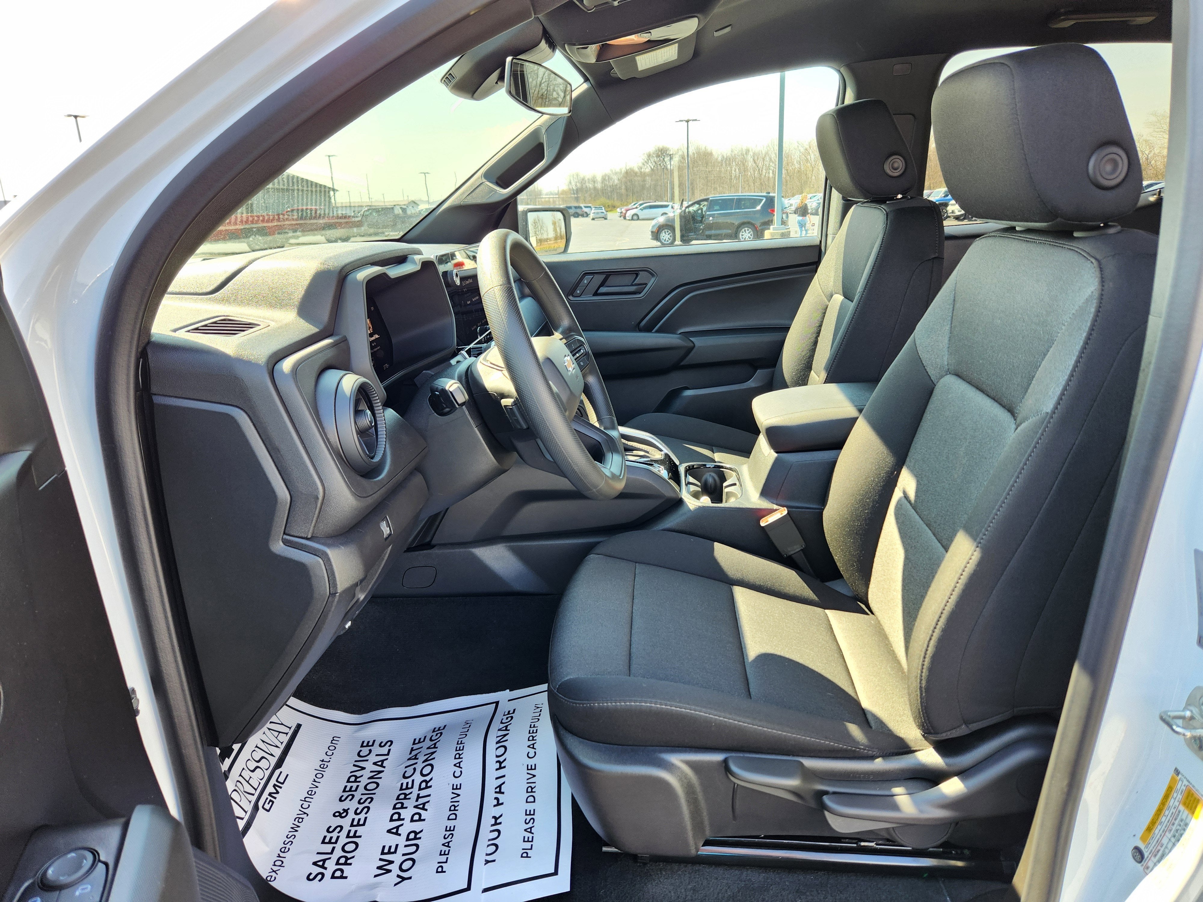 2025 Chevrolet Colorado WT/LT