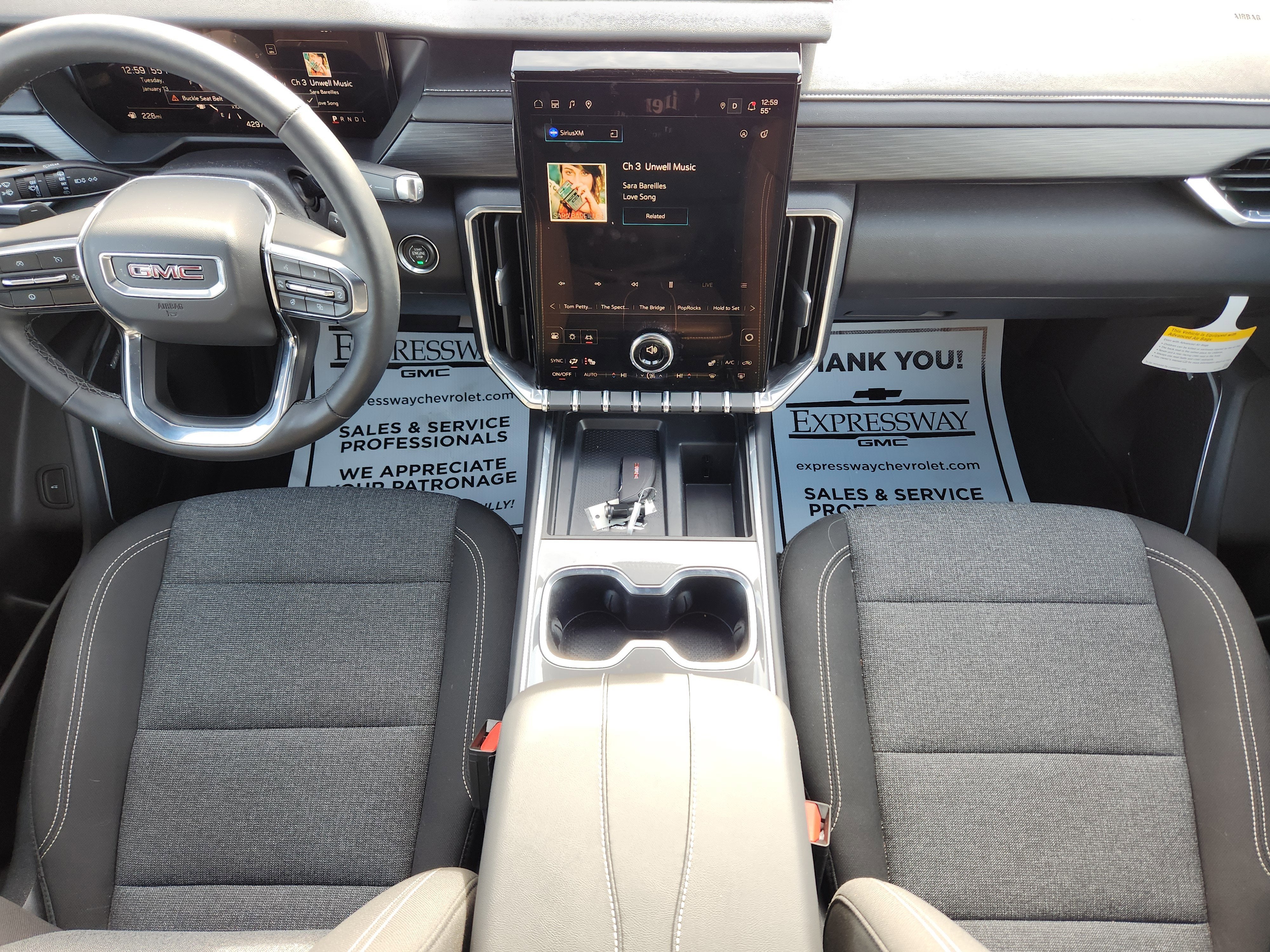 2025 GMC Acadia Elevation