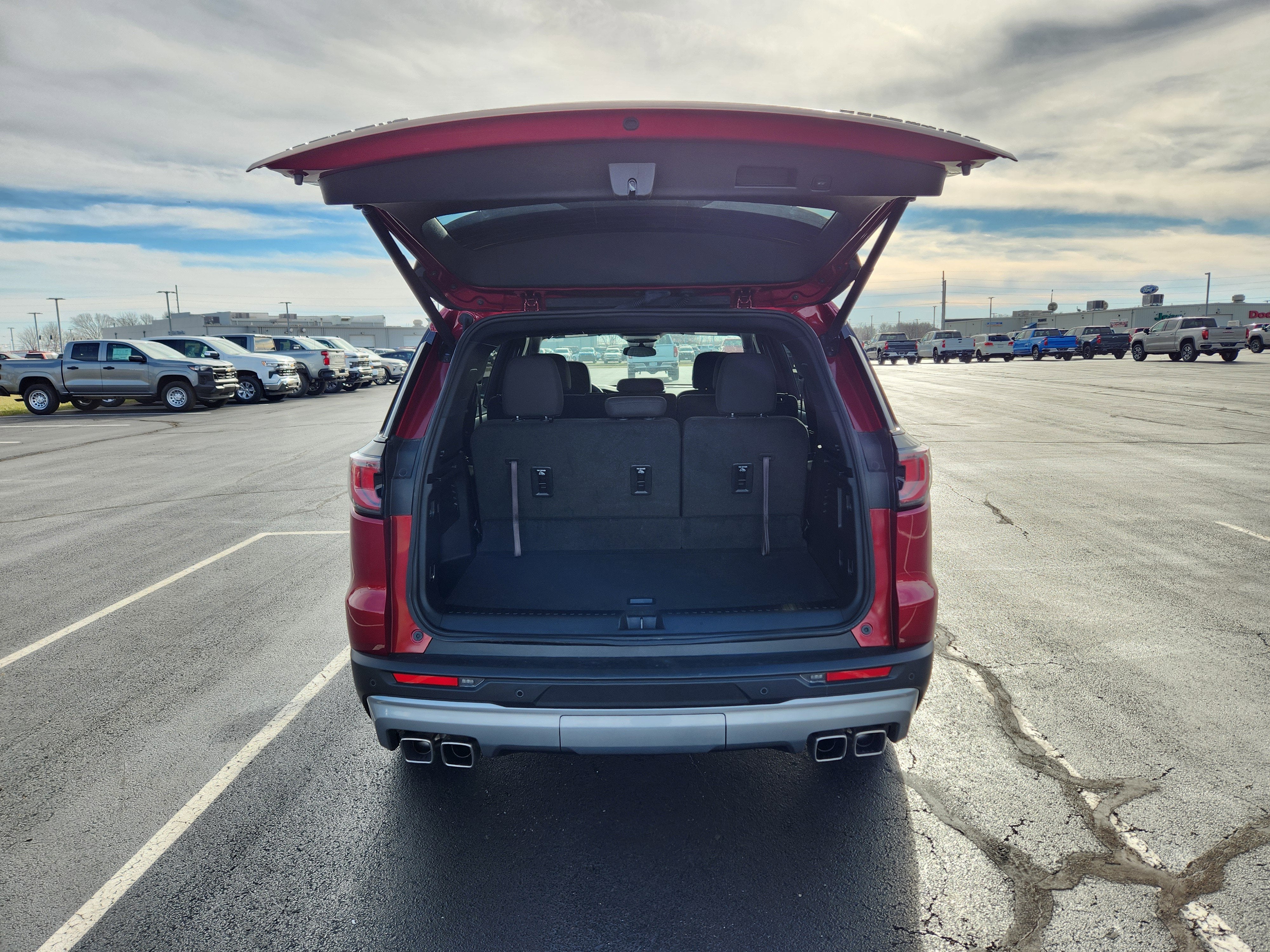 2025 GMC Acadia Elevation