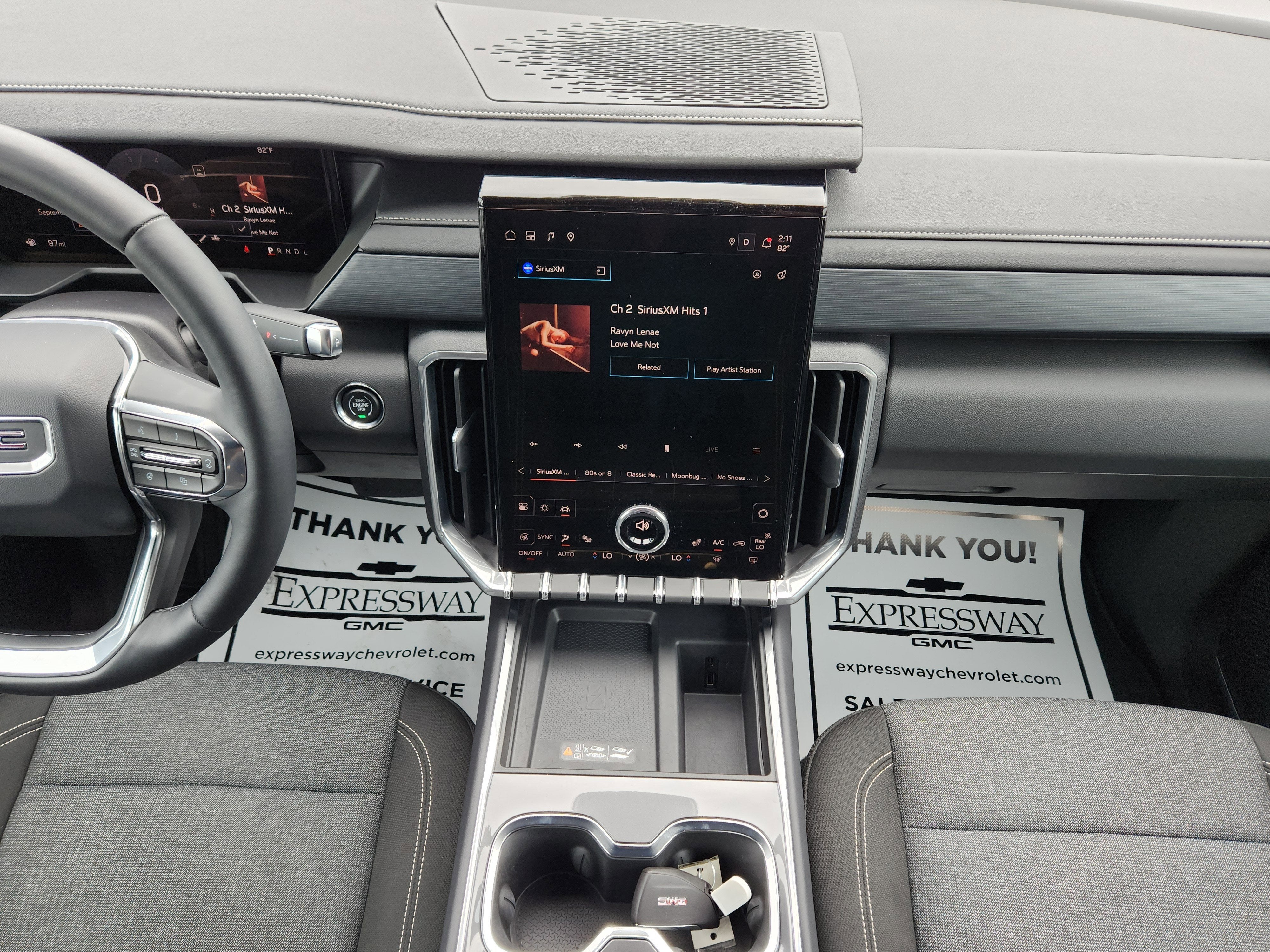 2025 GMC Acadia Elevation