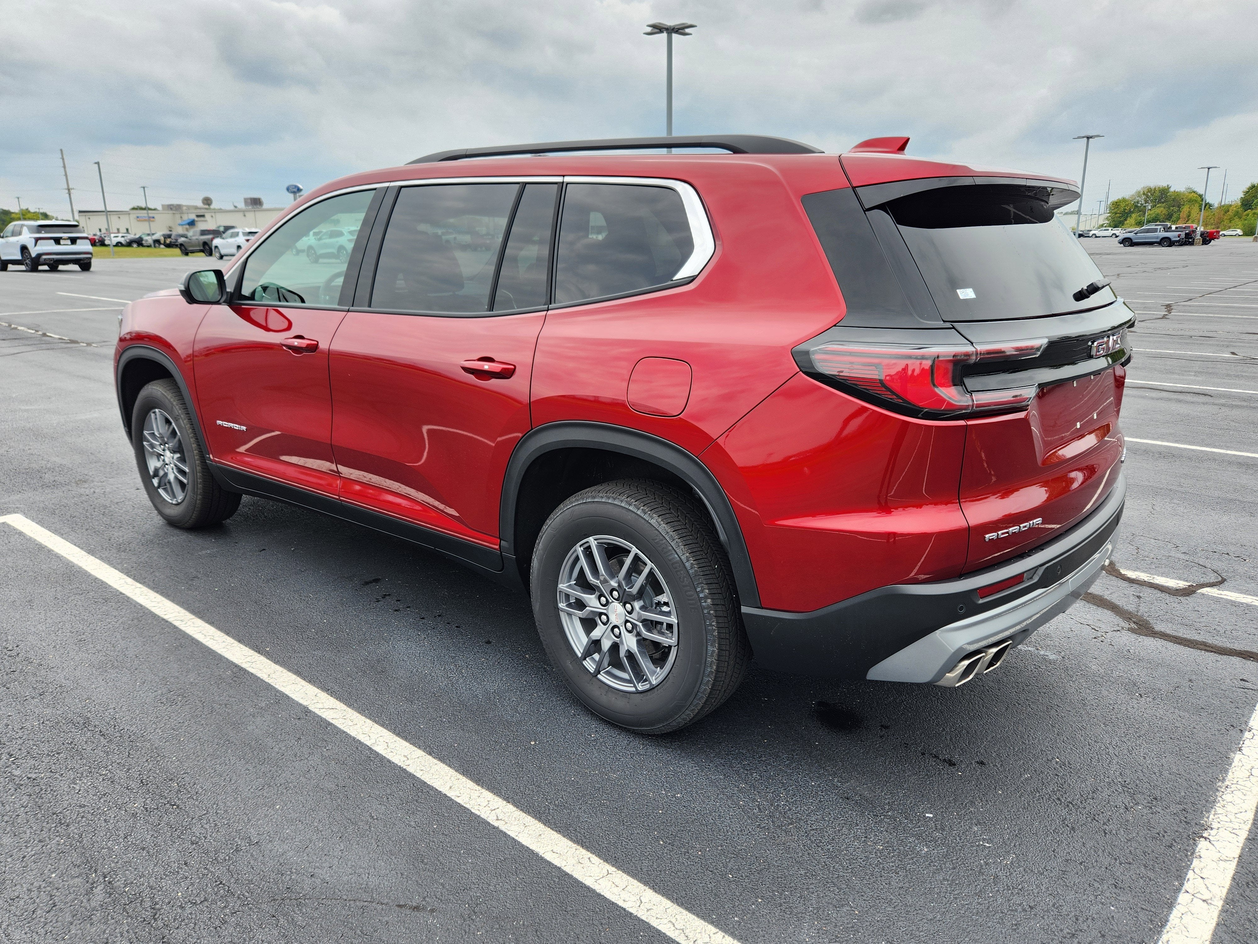 2025 GMC Acadia Elevation