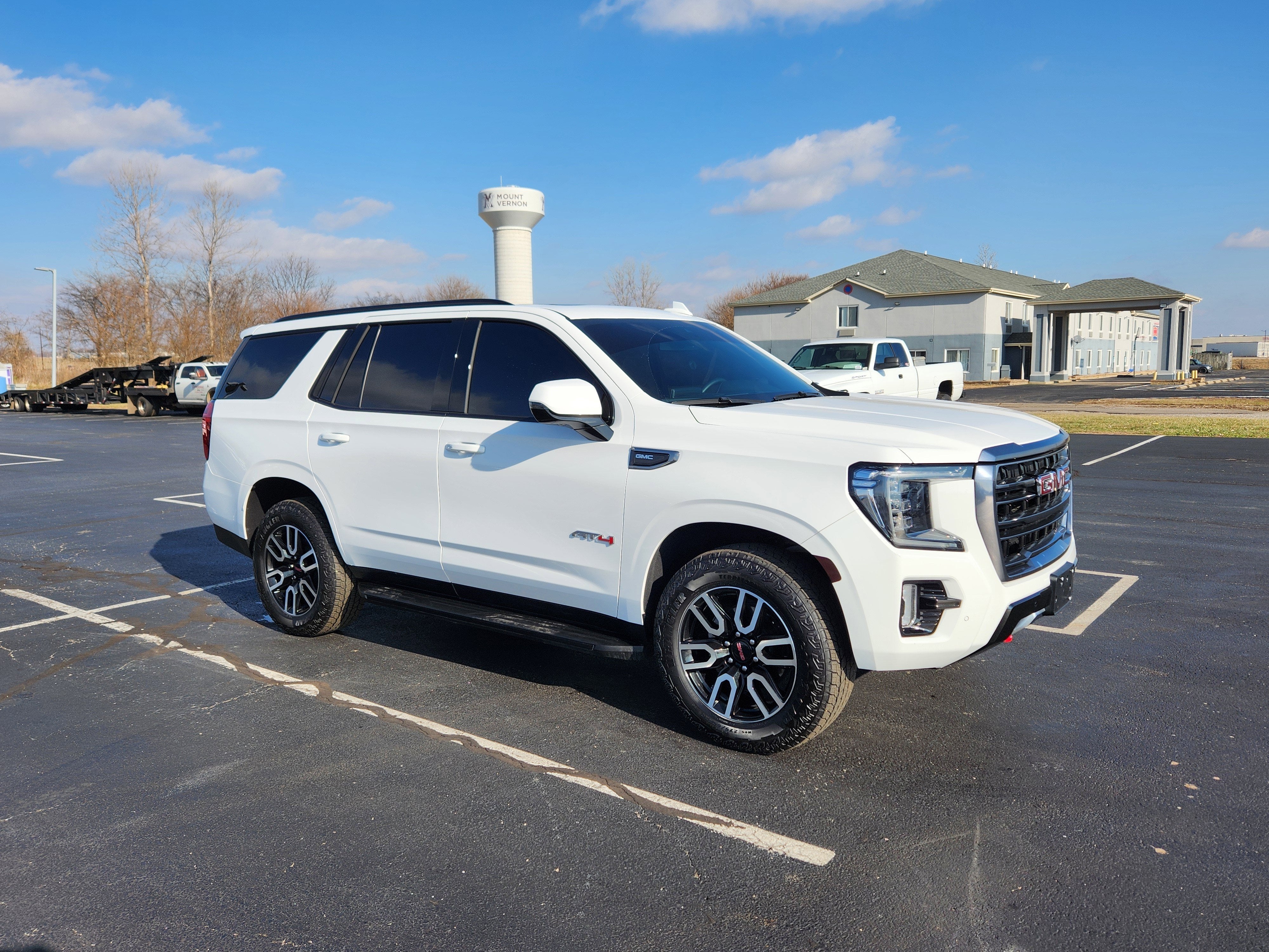 2023 GMC Yukon AT4