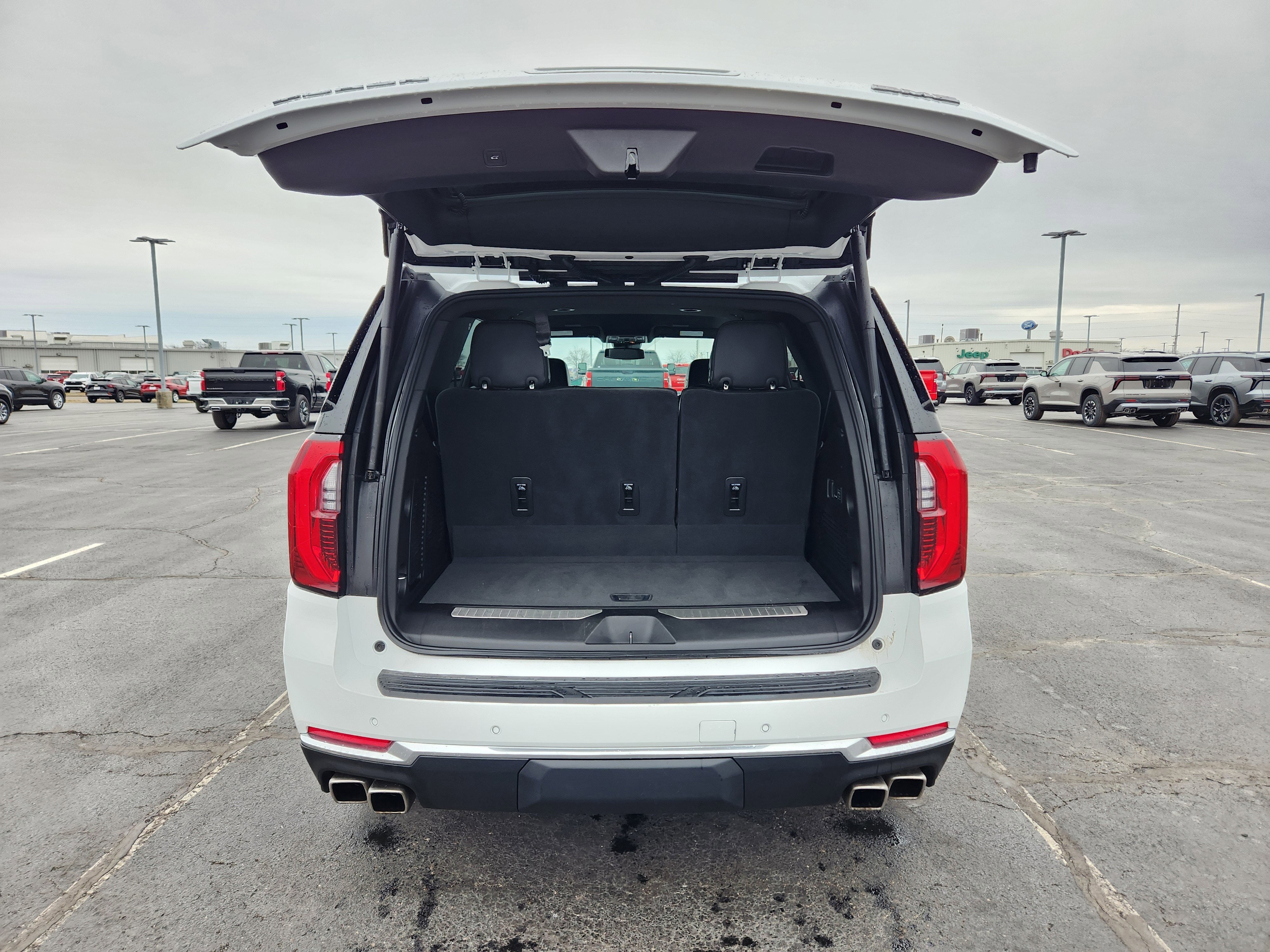 2025 GMC Yukon Denali