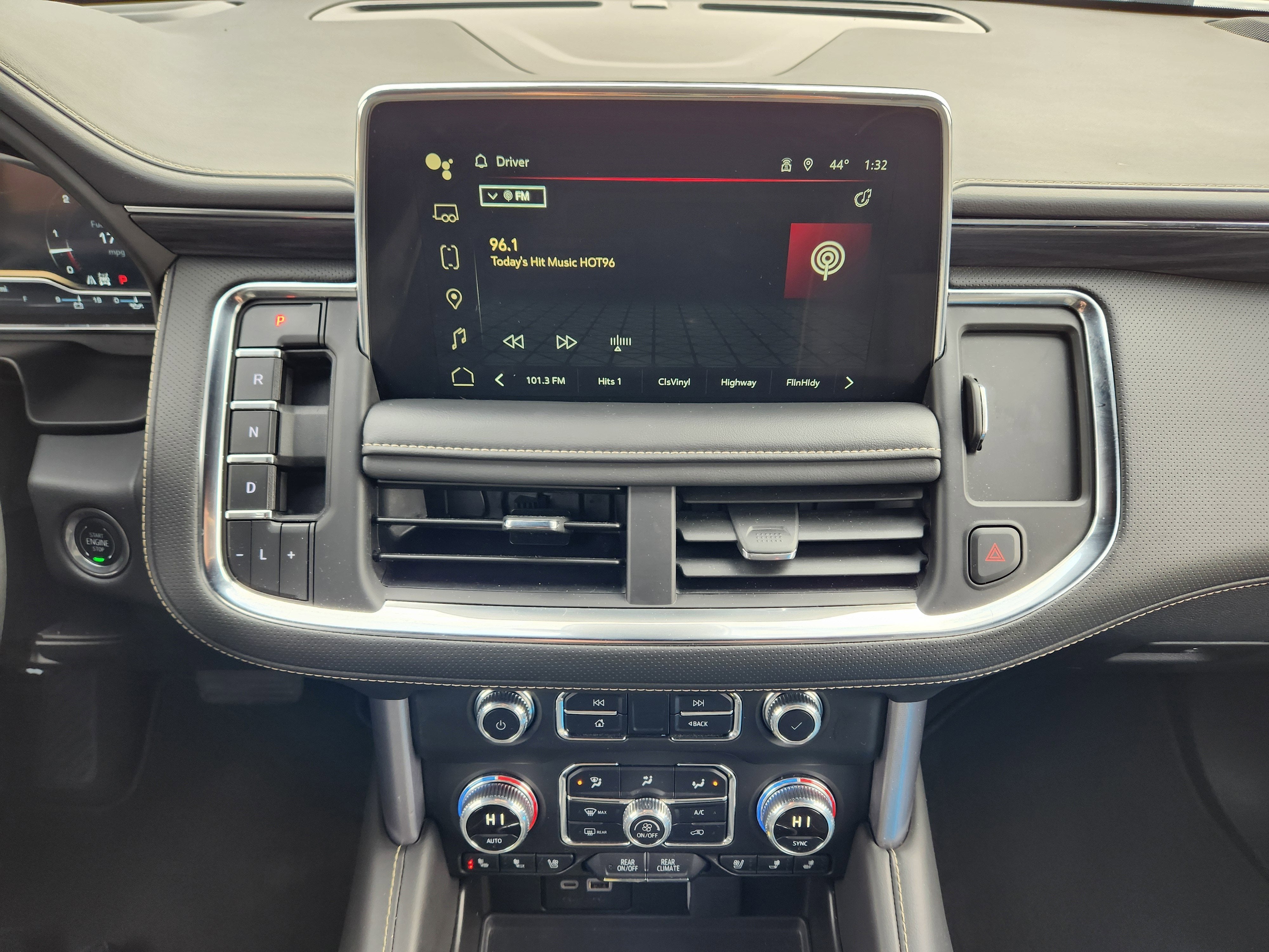 2024 GMC Yukon XL SLT