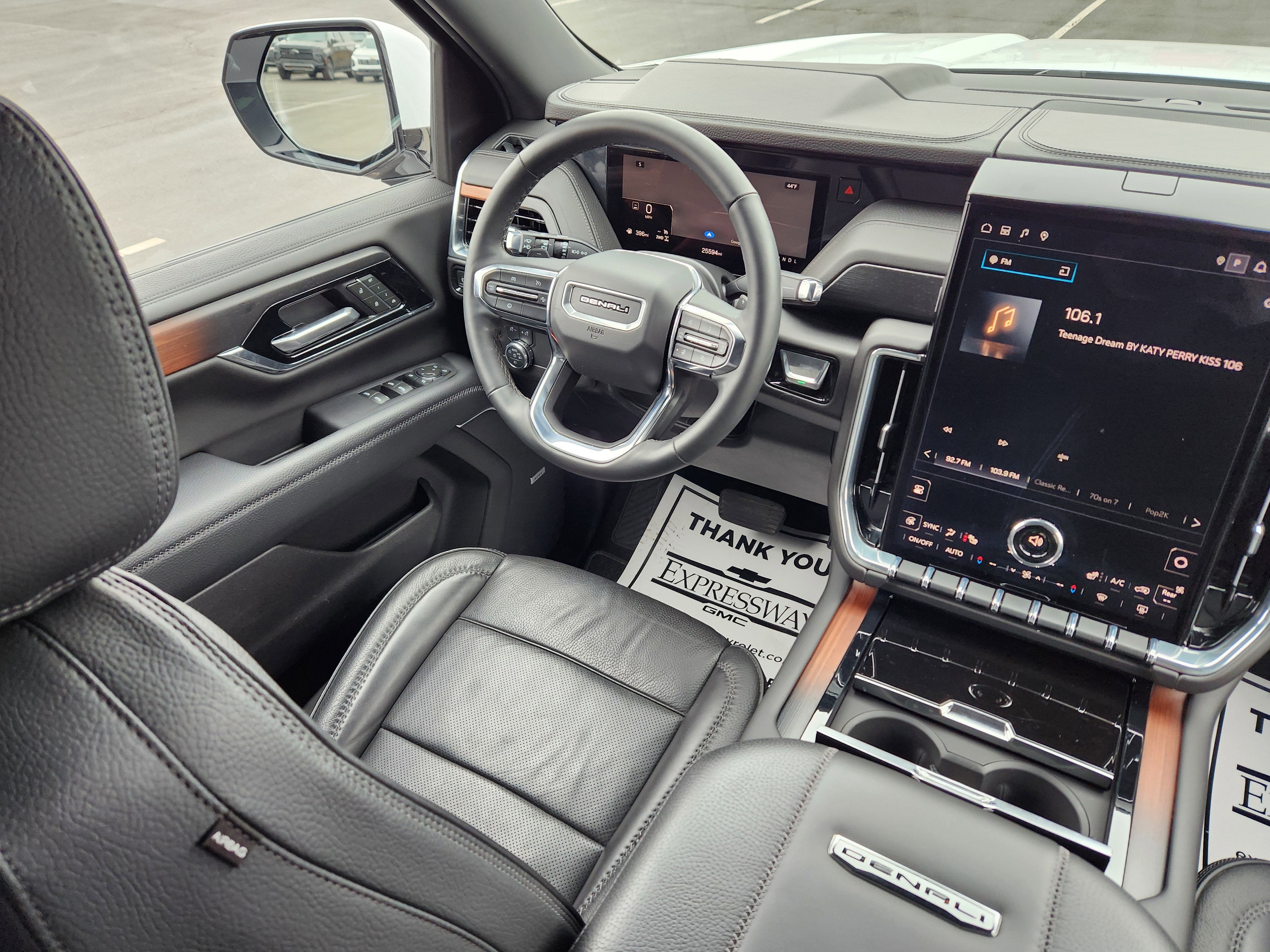 2025 GMC Yukon XL Denali