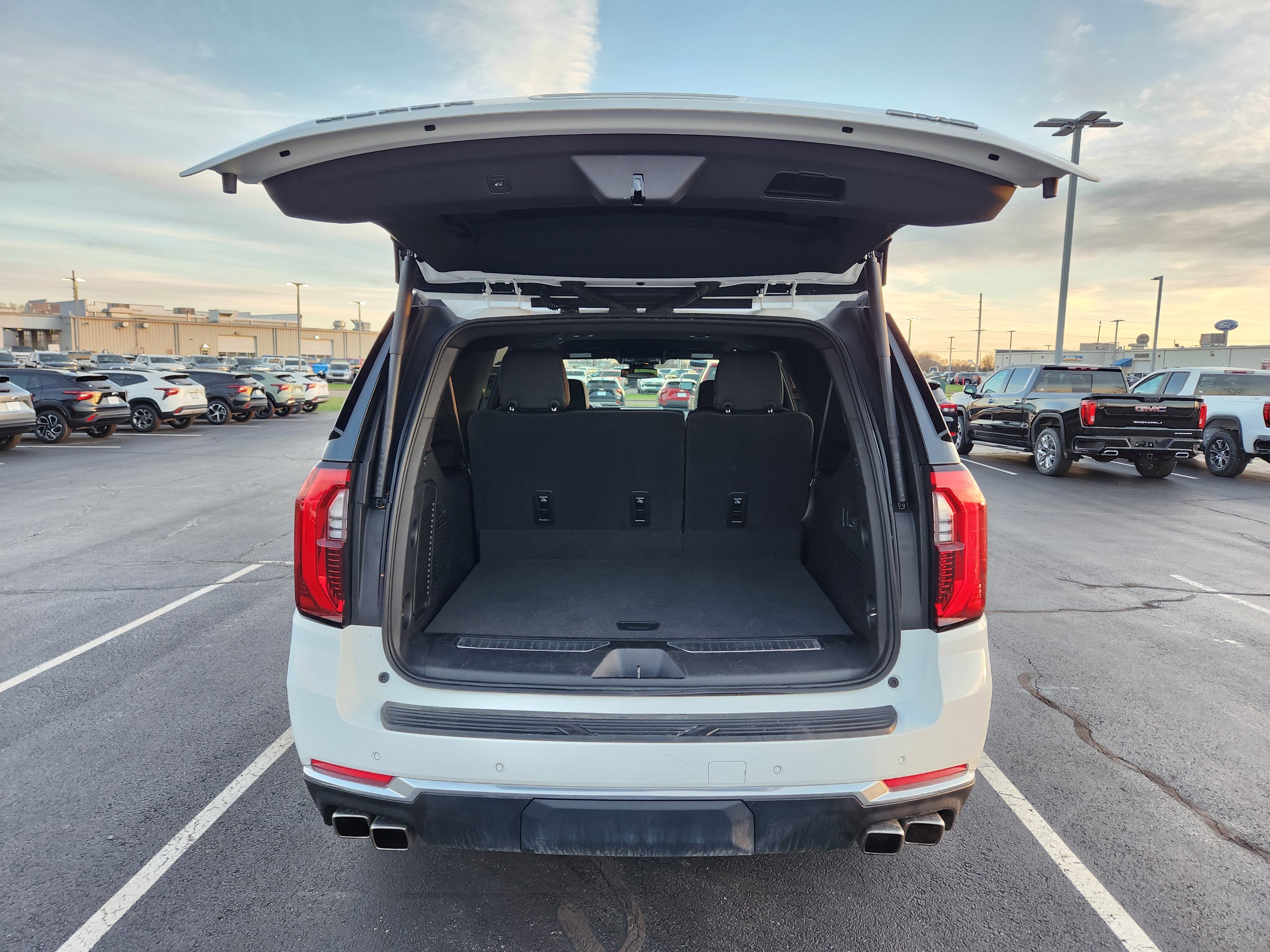 2025 GMC Yukon XL Denali