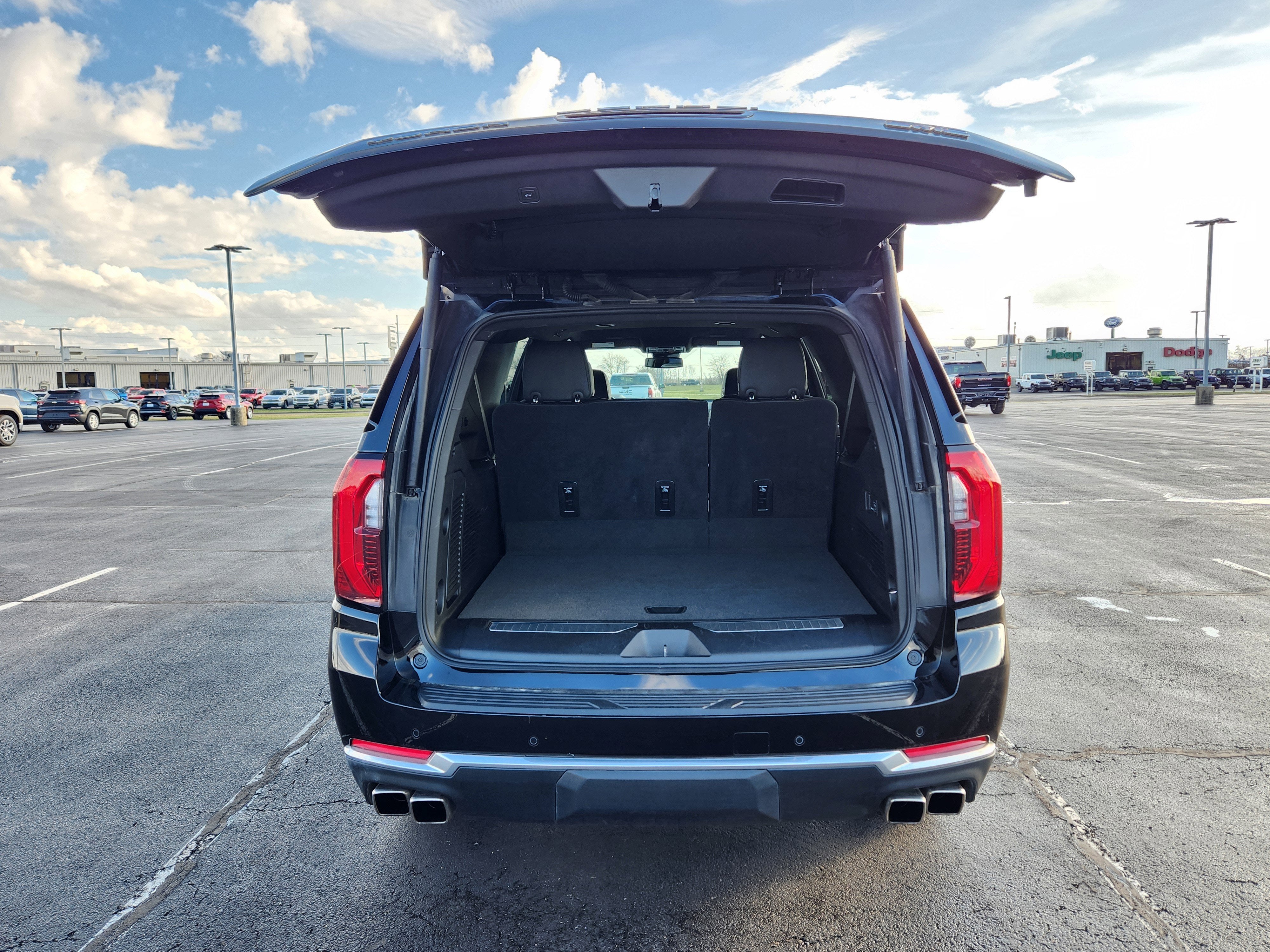 2025 GMC Yukon XL Denali