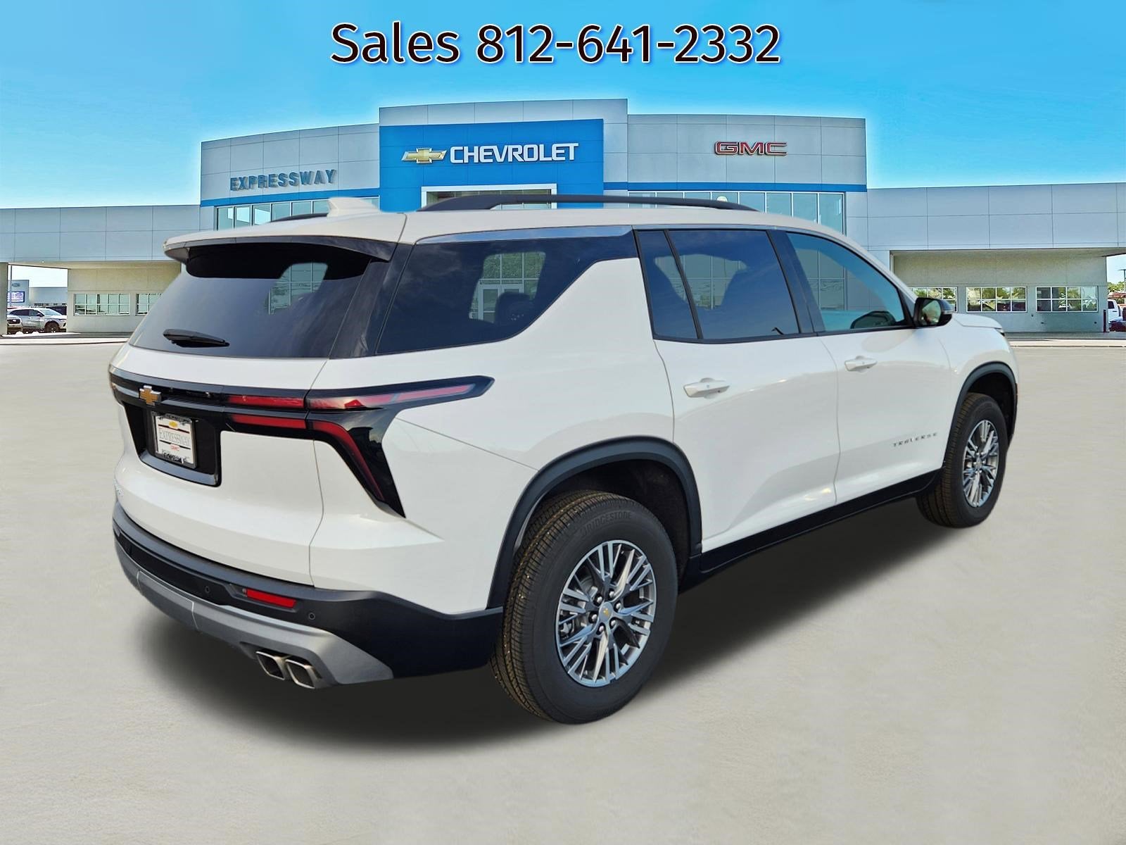 2025 Chevrolet Traverse LT