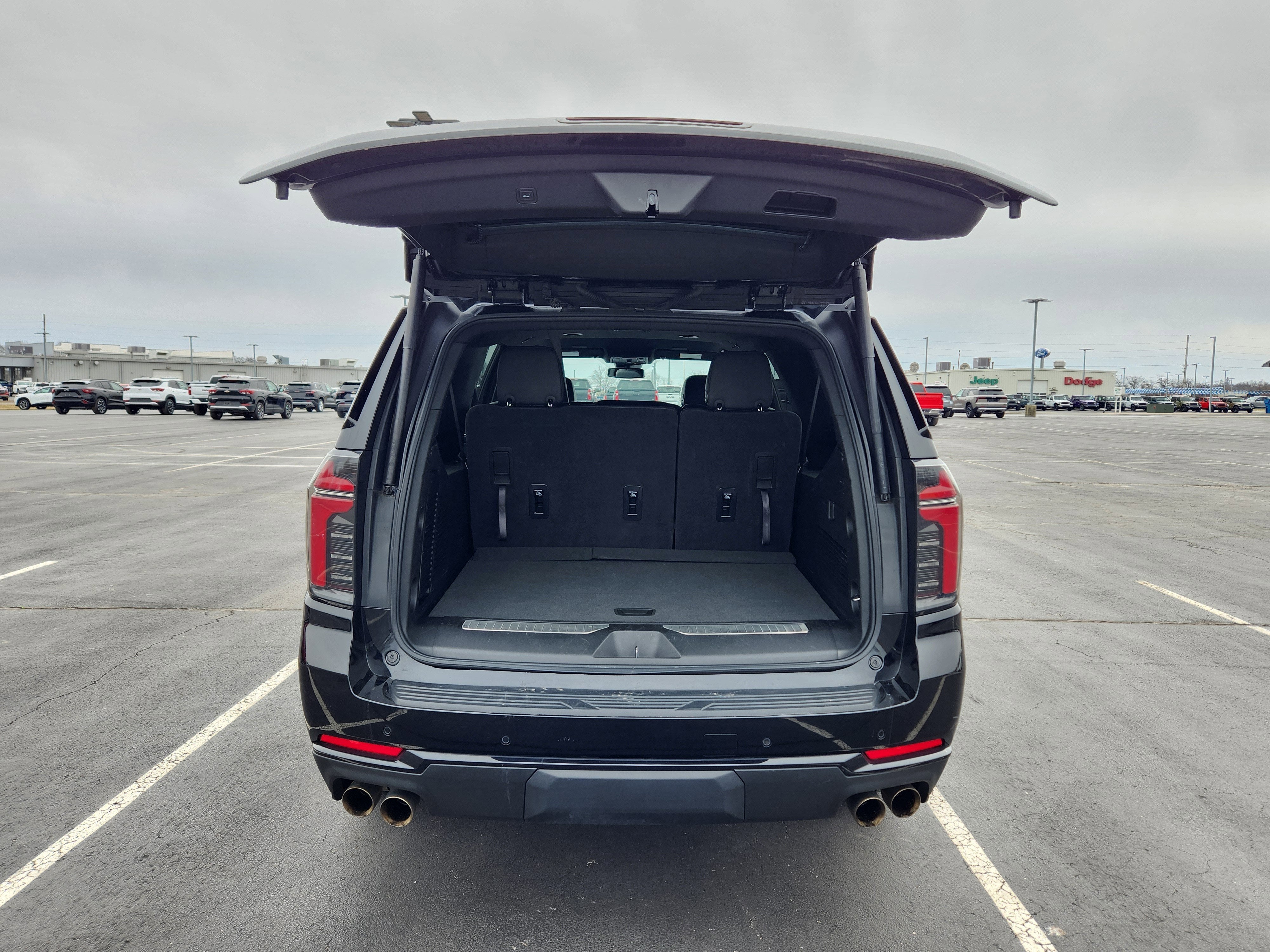 2025 Chevrolet Suburban Z71