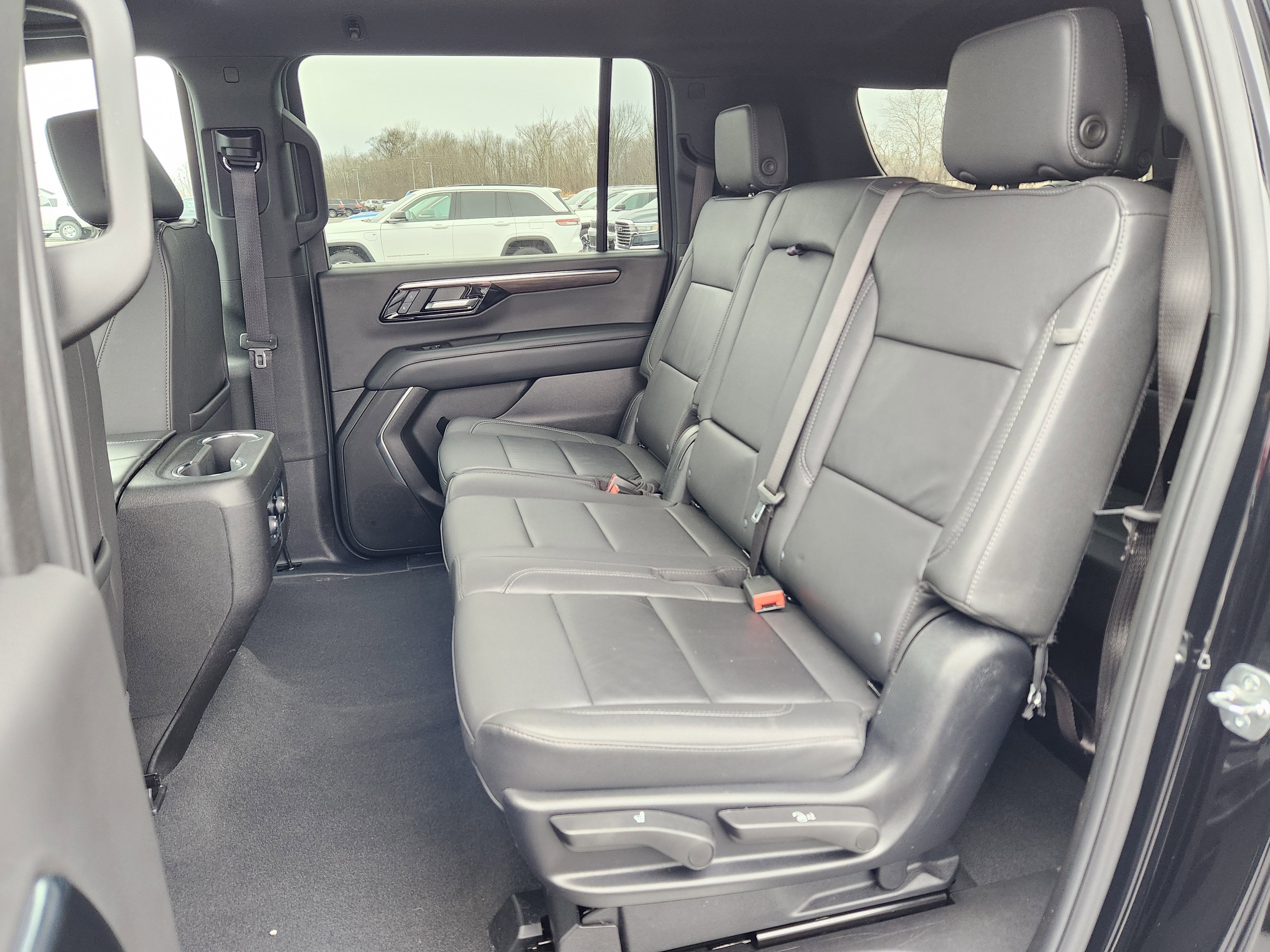 2025 Chevrolet Suburban Z71