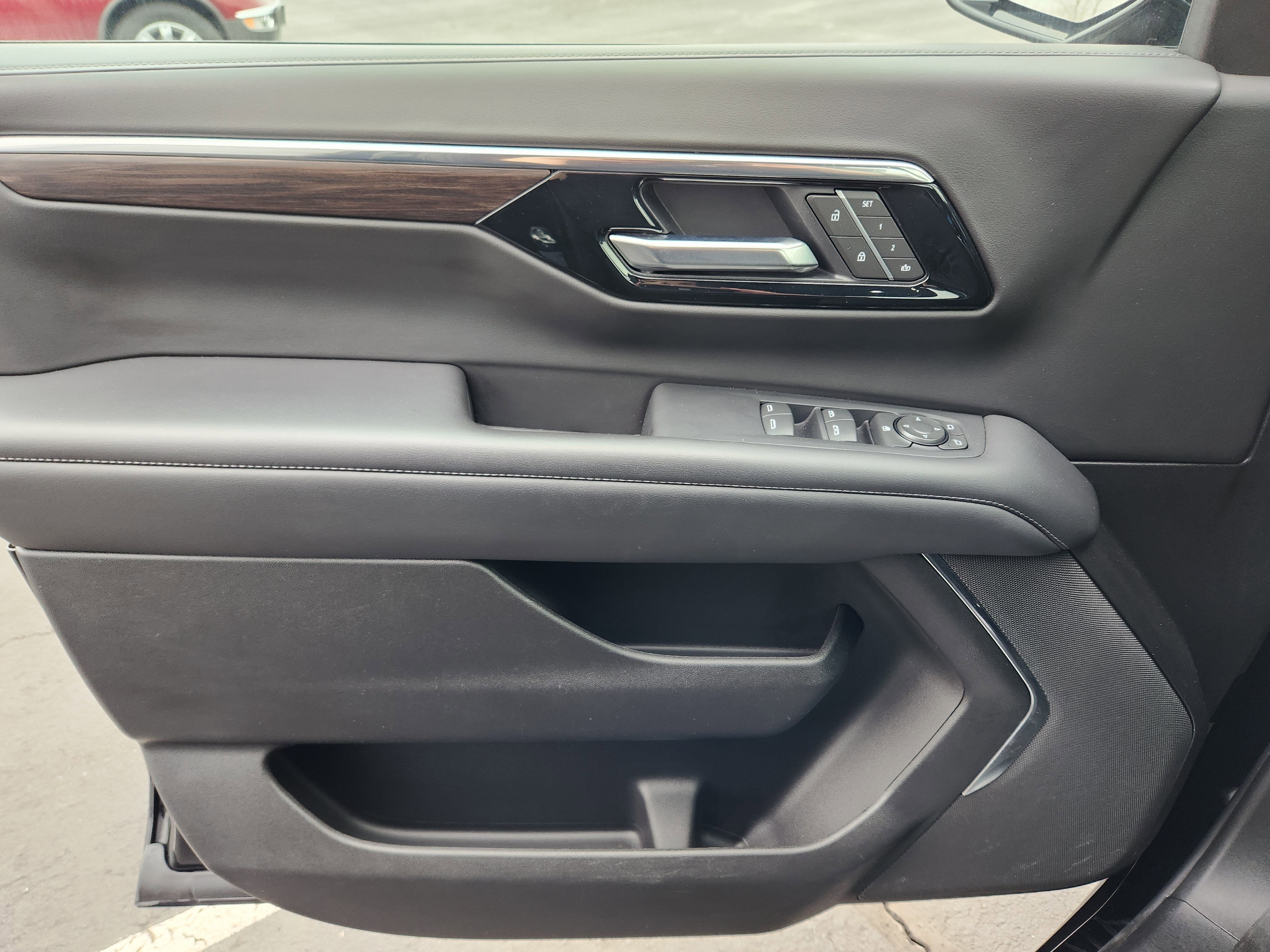 2025 Chevrolet Suburban Z71