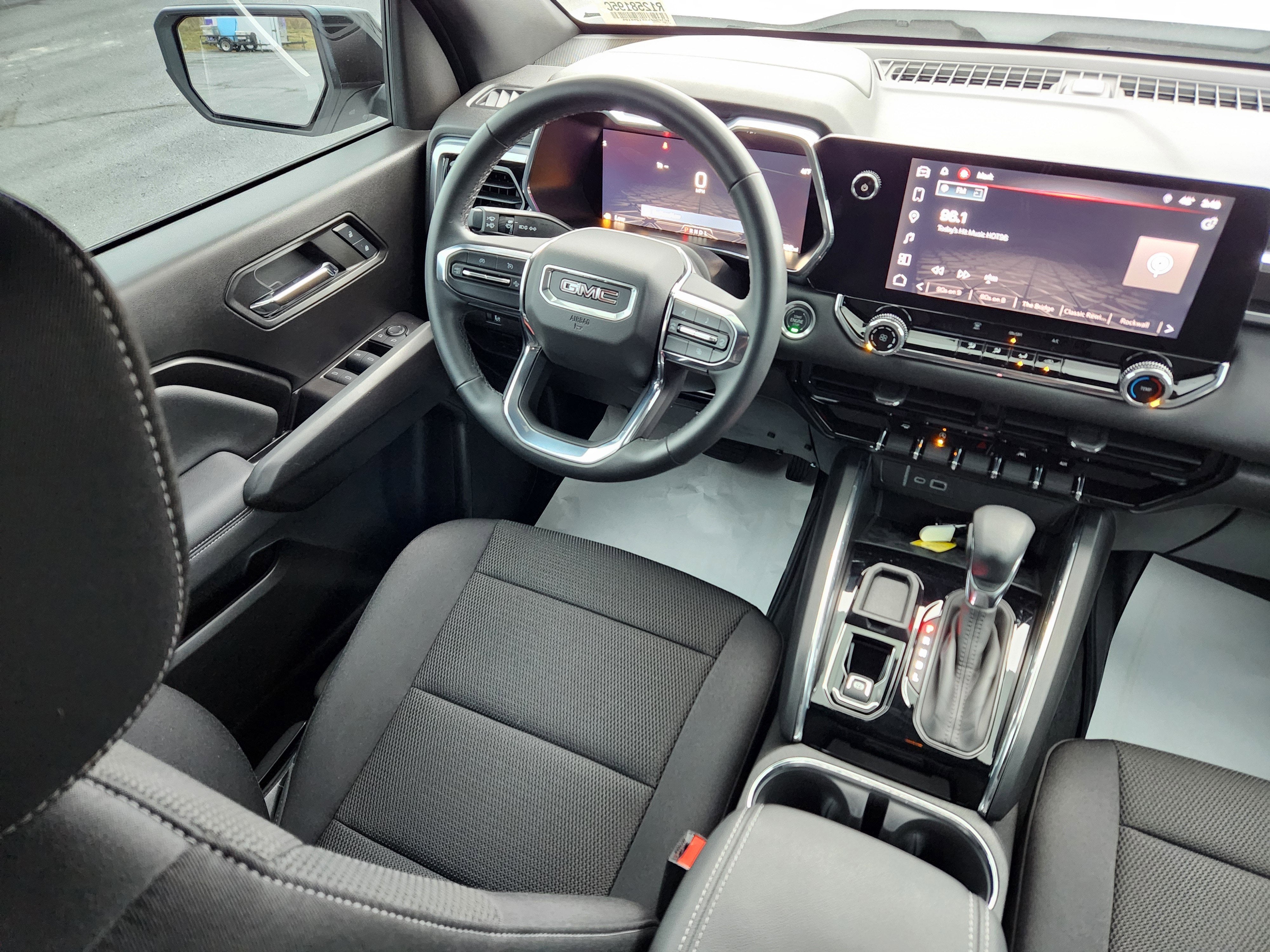 2024 GMC Canyon Elevation