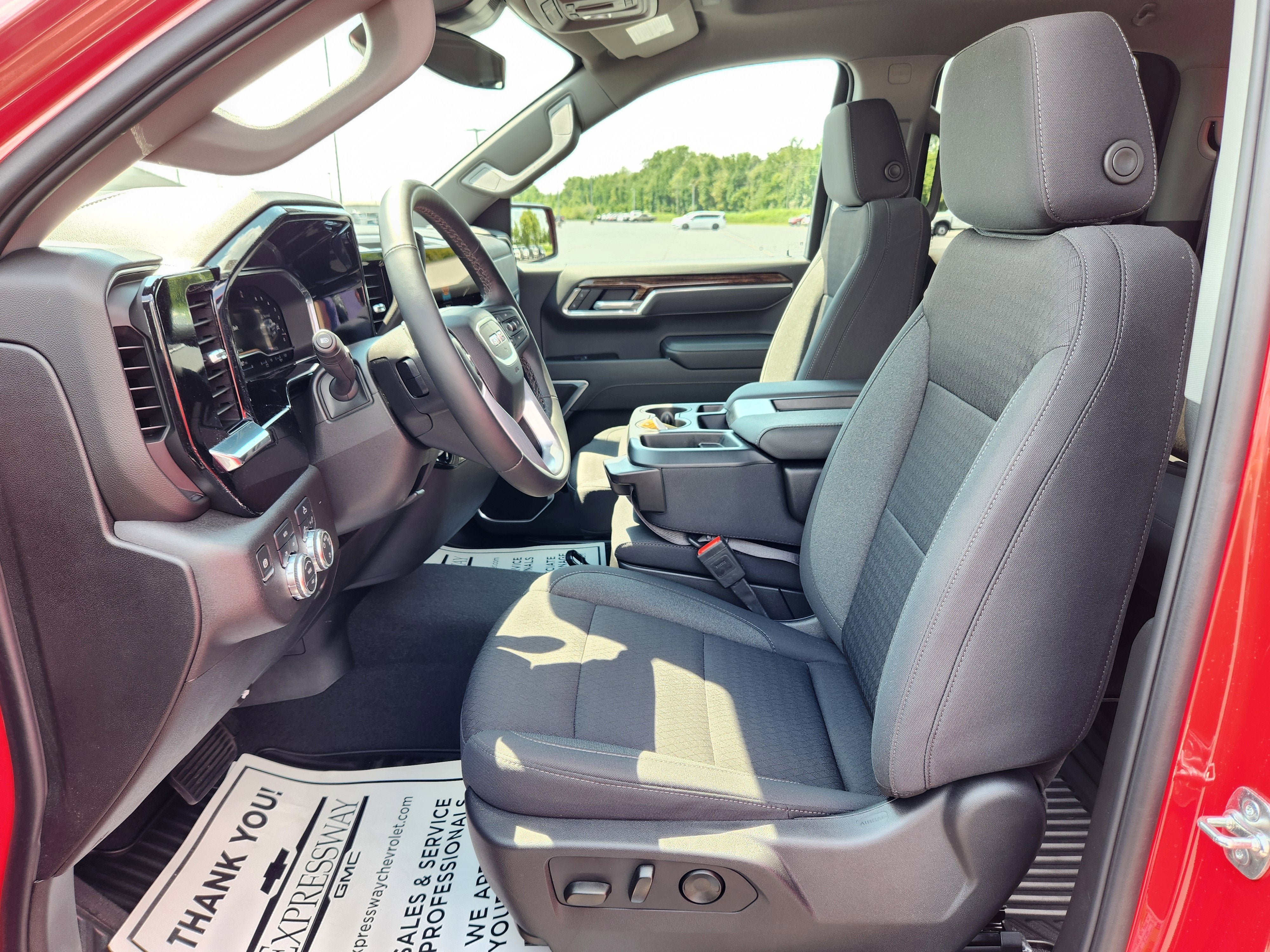 2025 GMC Sierra 1500 SLE