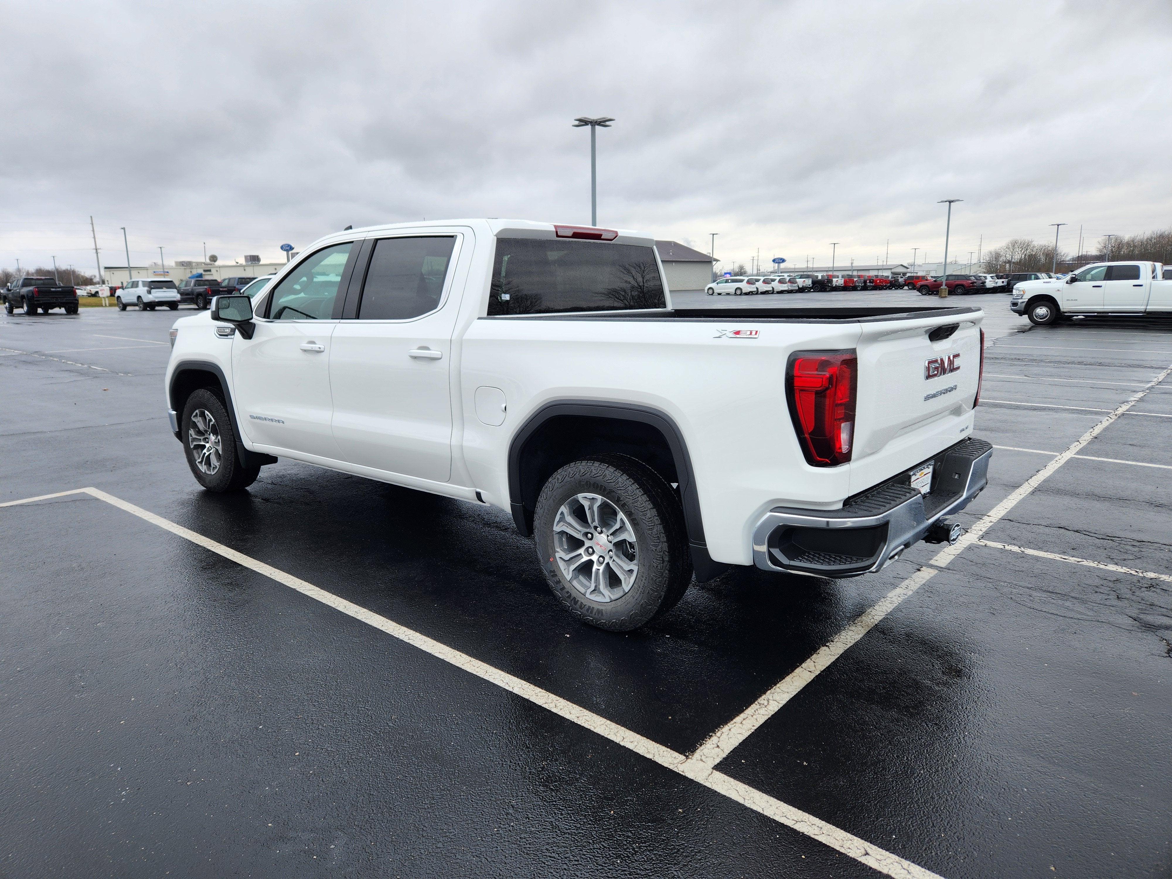 2026 GMC Sierra 1500 SLE