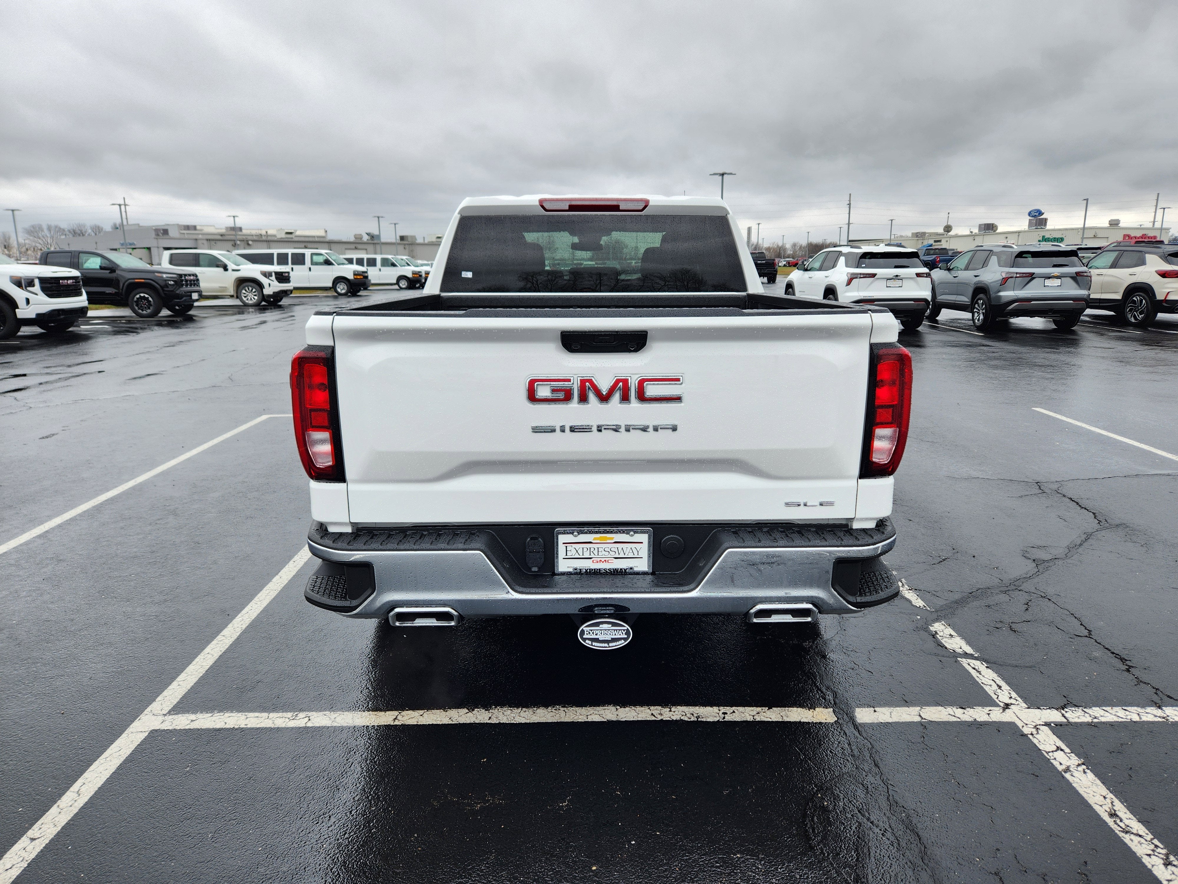 2026 GMC Sierra 1500 SLE