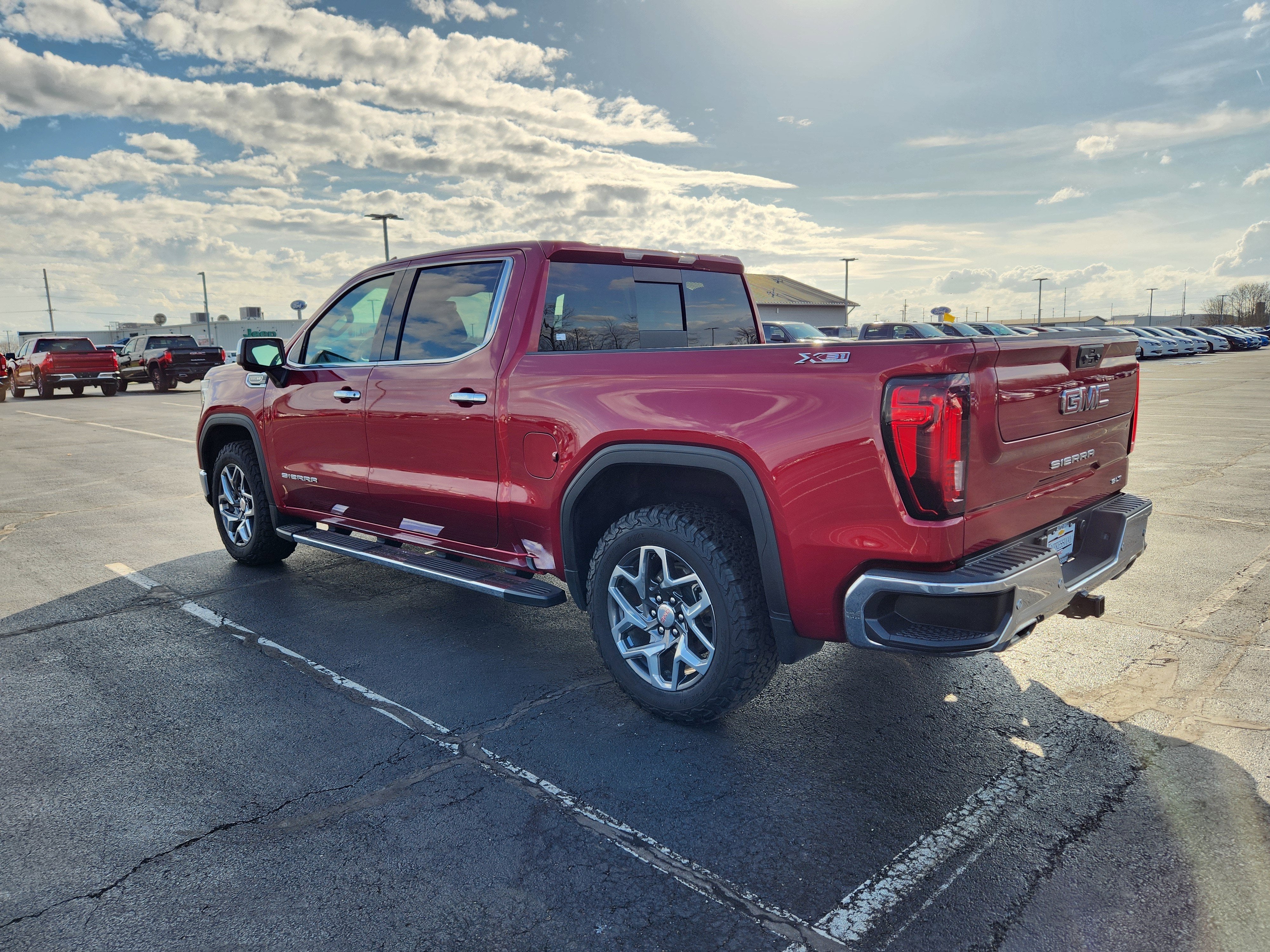 2024 GMC Sierra 1500 SLT