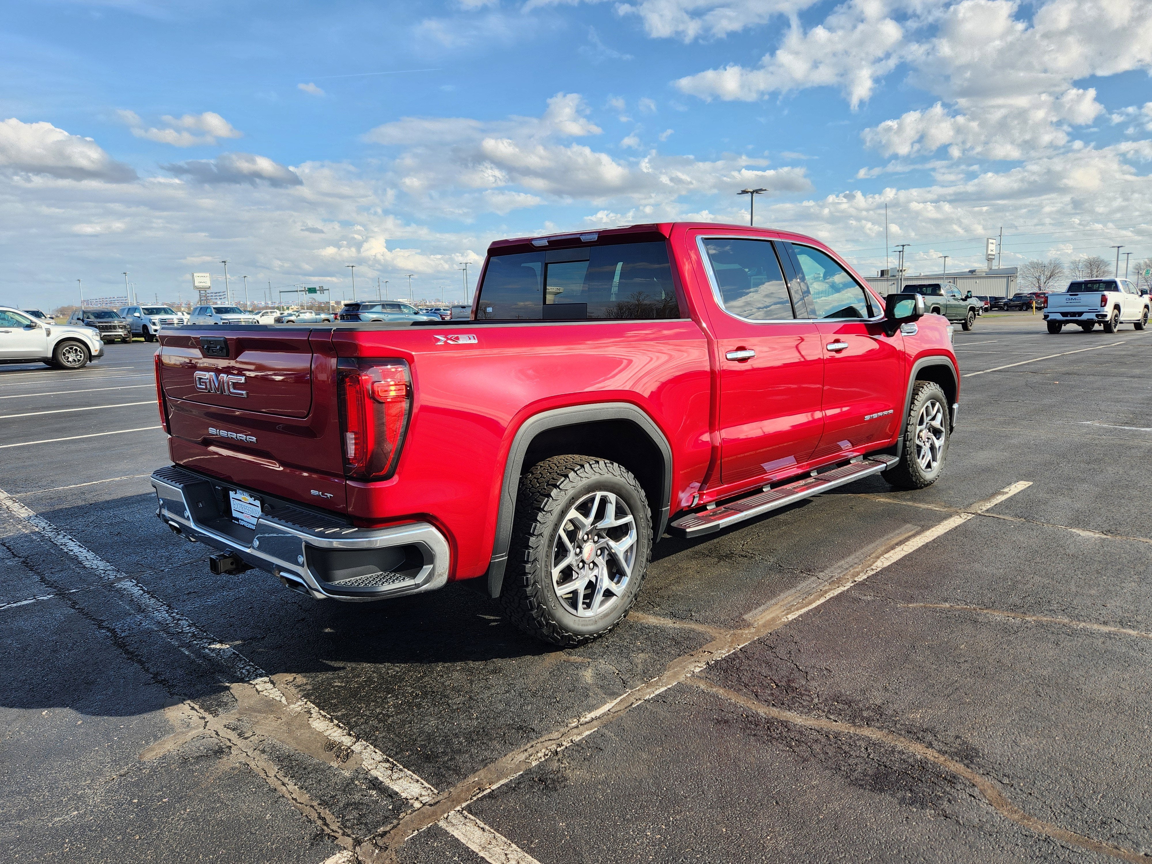 2024 GMC Sierra 1500 SLT