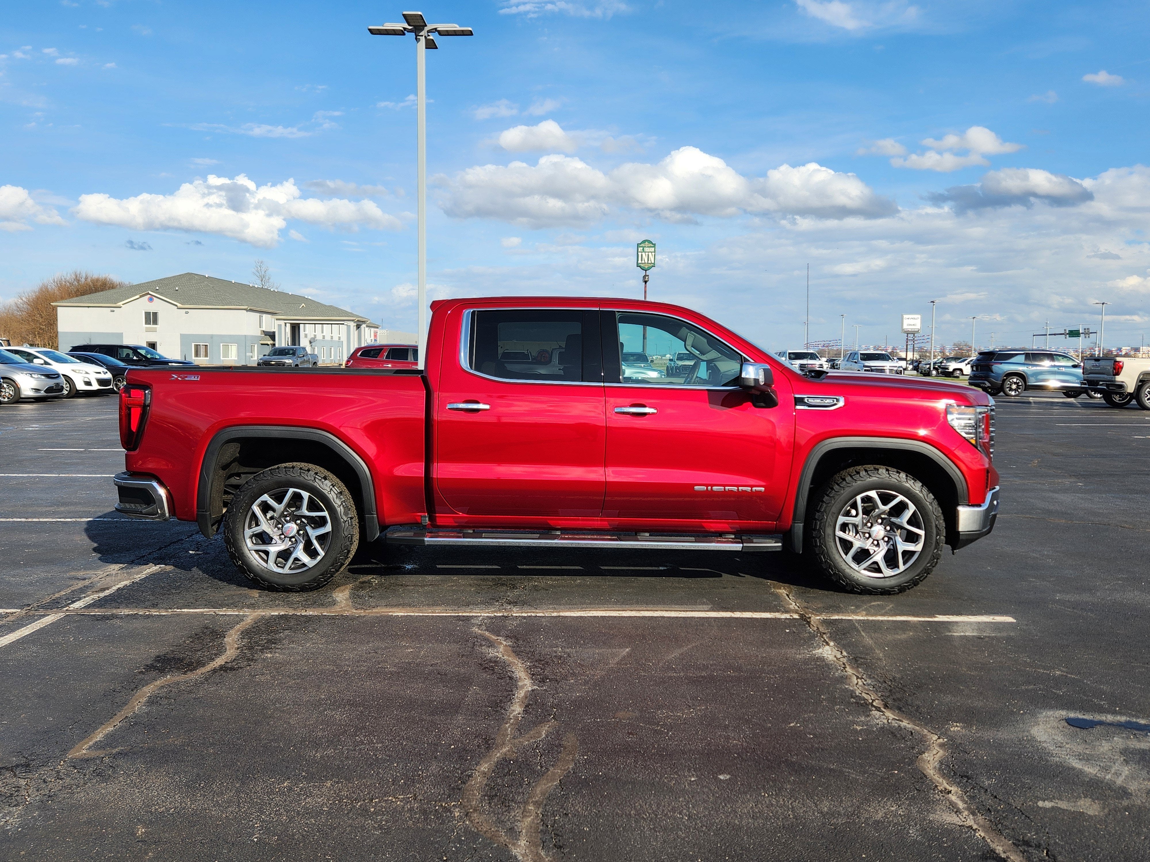 2024 GMC Sierra 1500 SLT