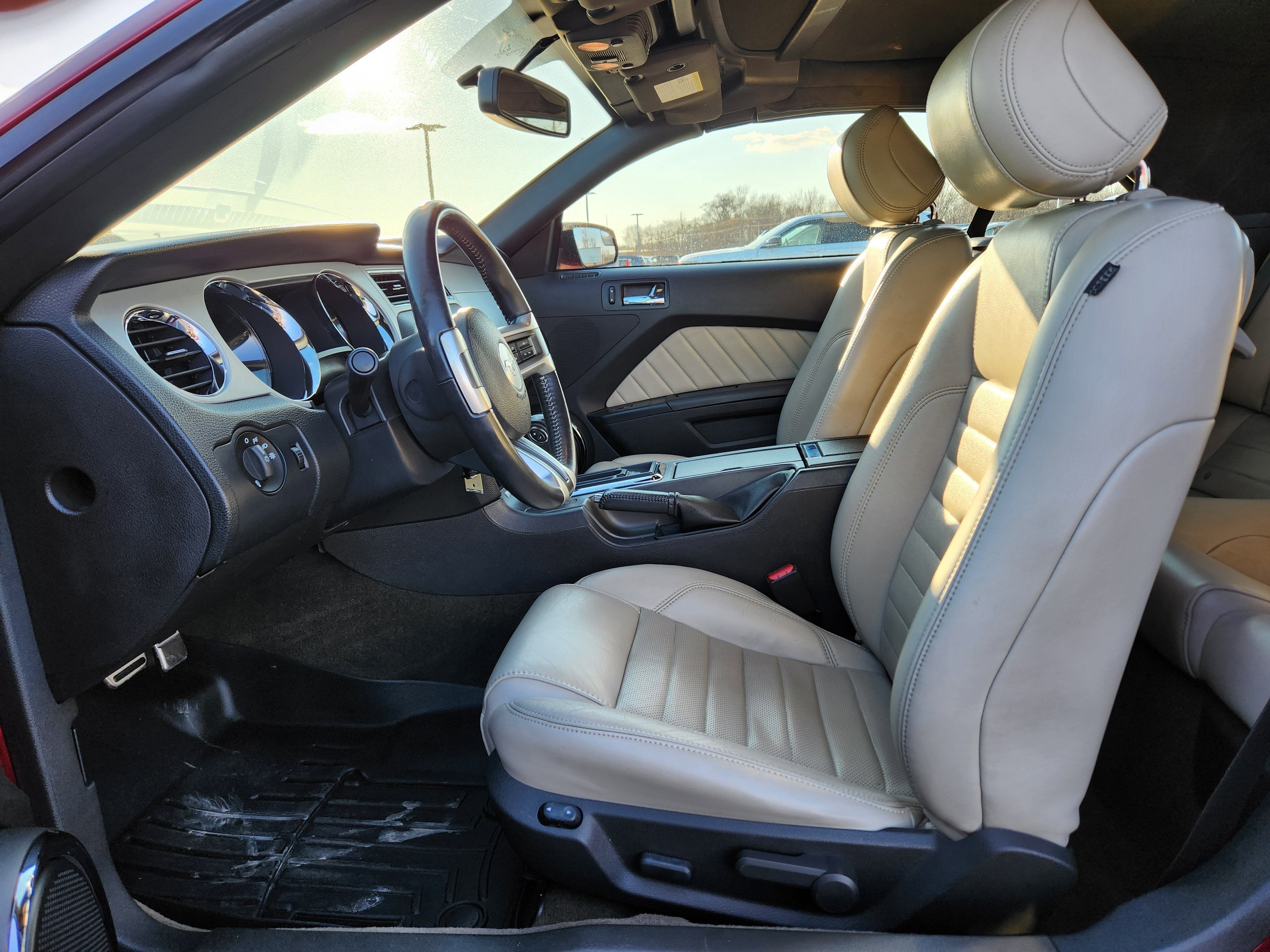 2014 Ford Mustang V6 Premium