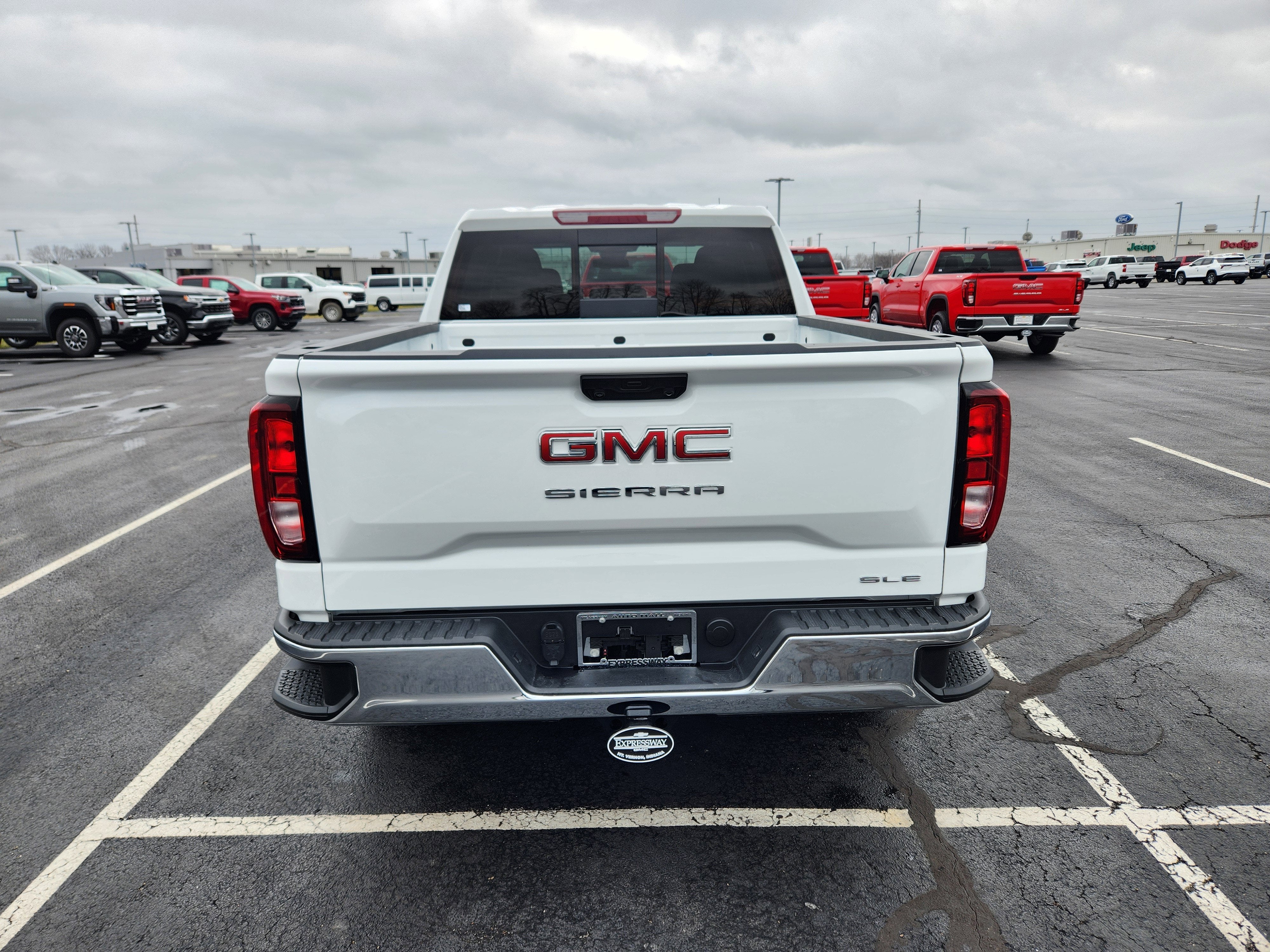 2025 GMC Sierra 1500 SLE