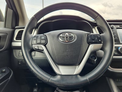 2016 Toyota Highlander XLE V6