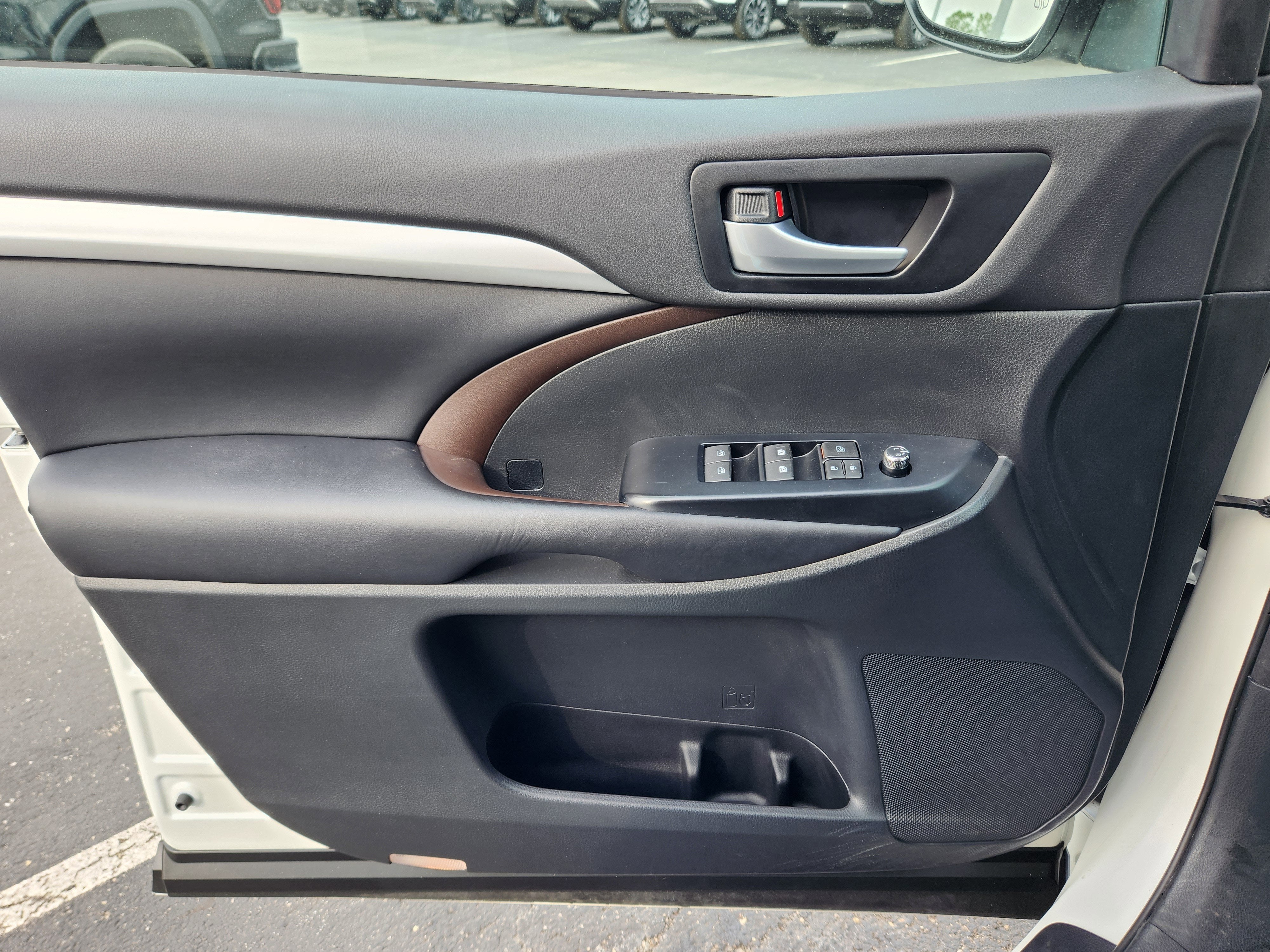 2016 Toyota Highlander XLE V6