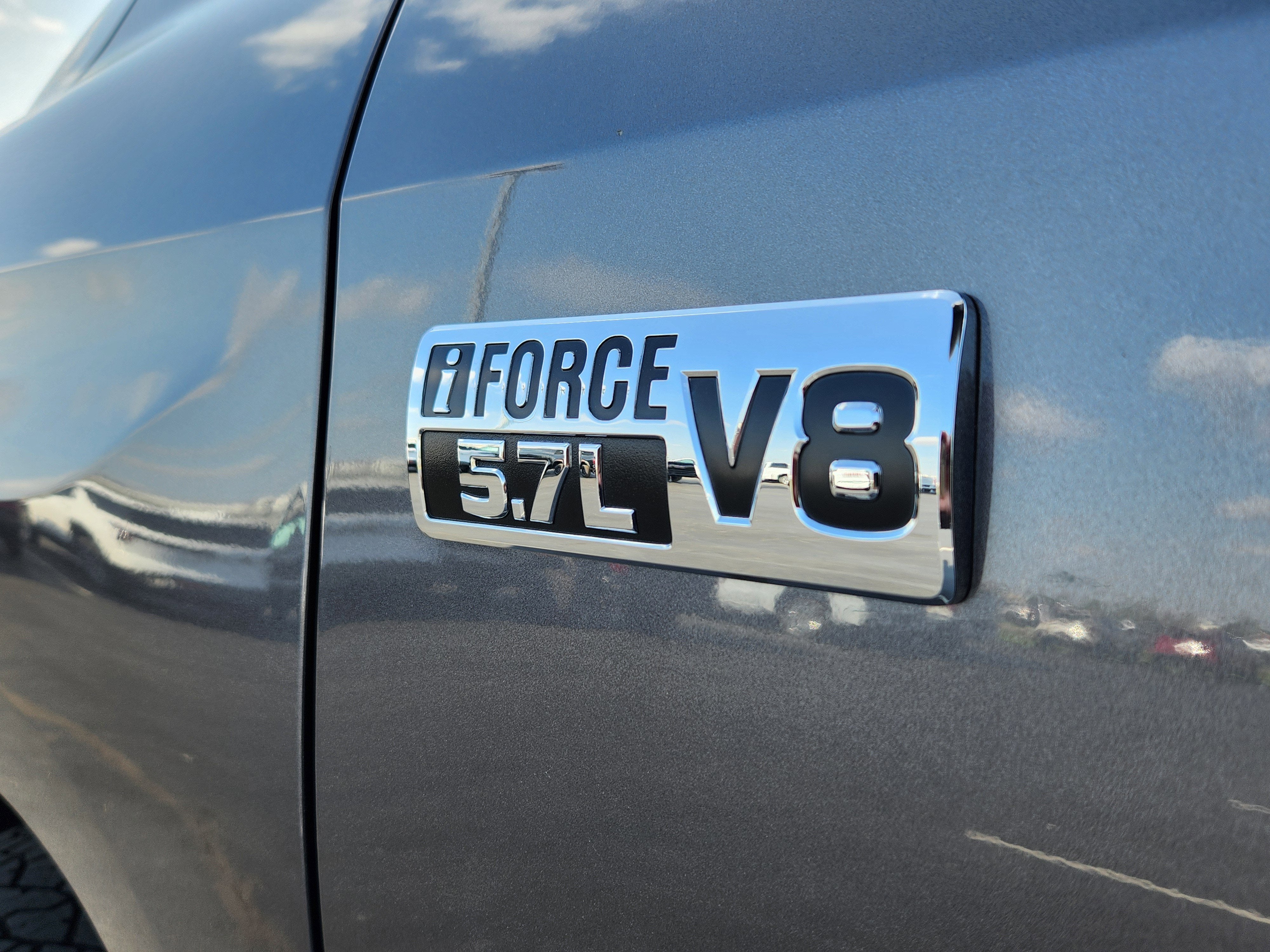 2016 Toyota Tundra SR5 5.7L V8