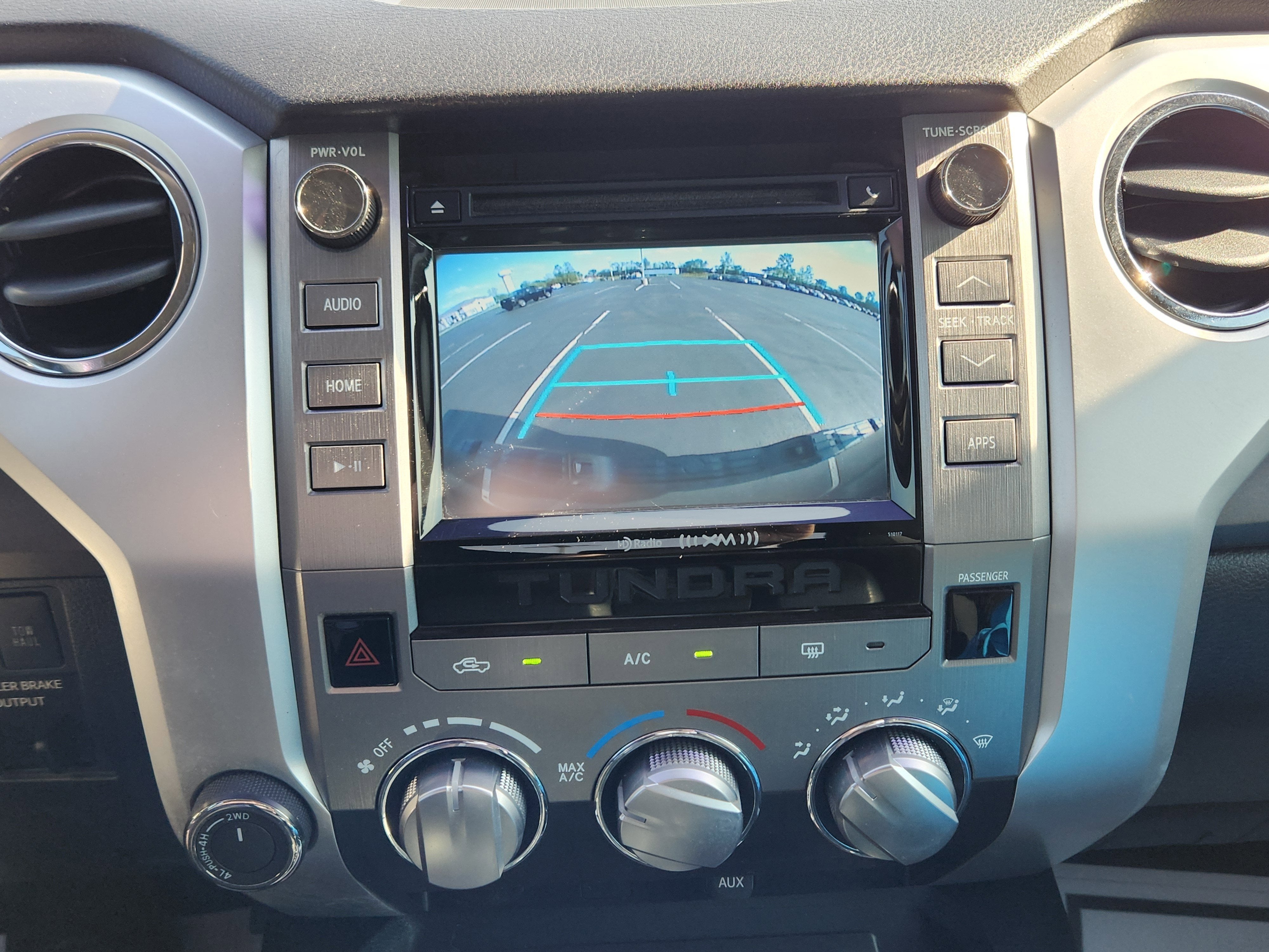 2016 Toyota Tundra SR5 5.7L V8